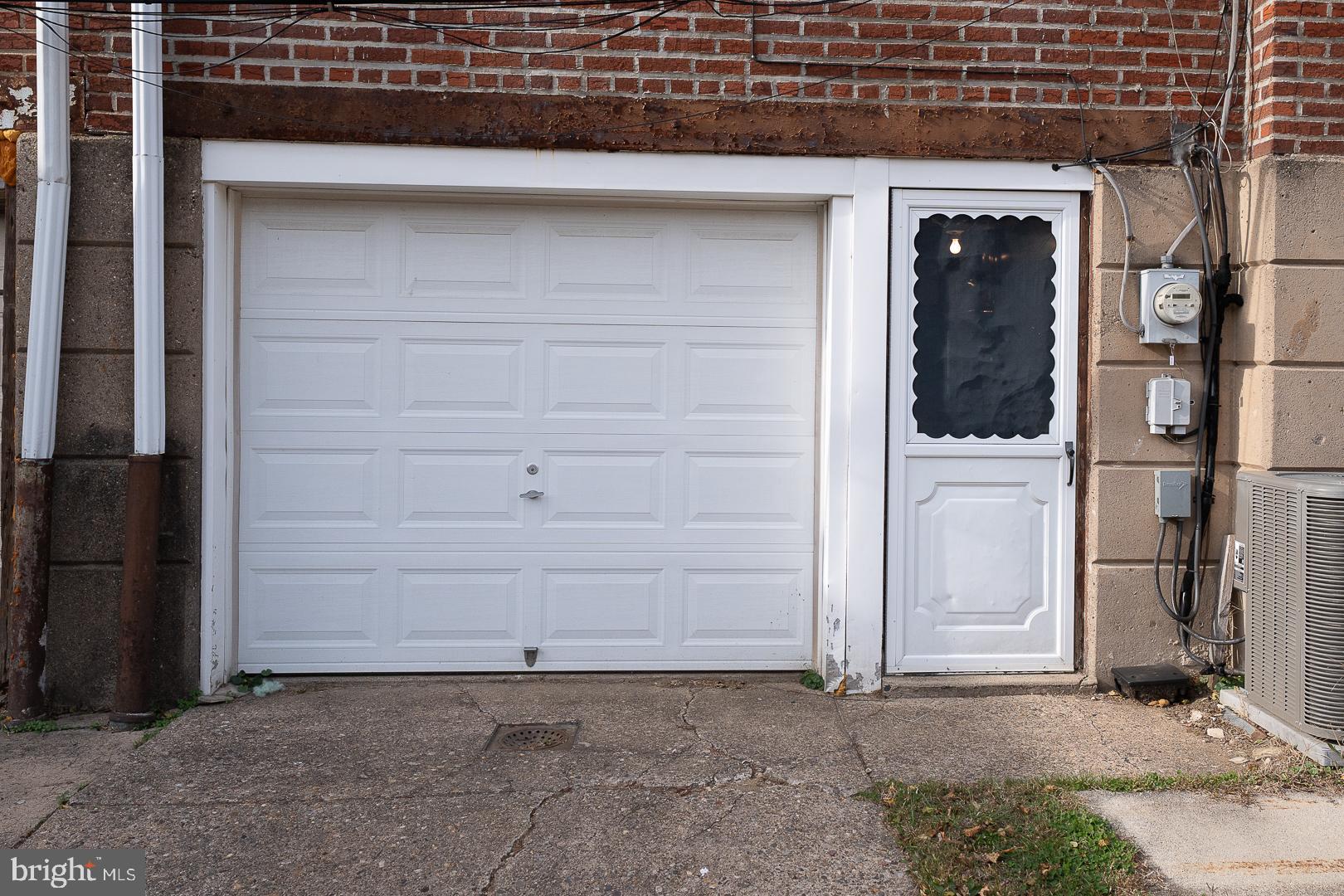 WEST OAK LANE - Residential