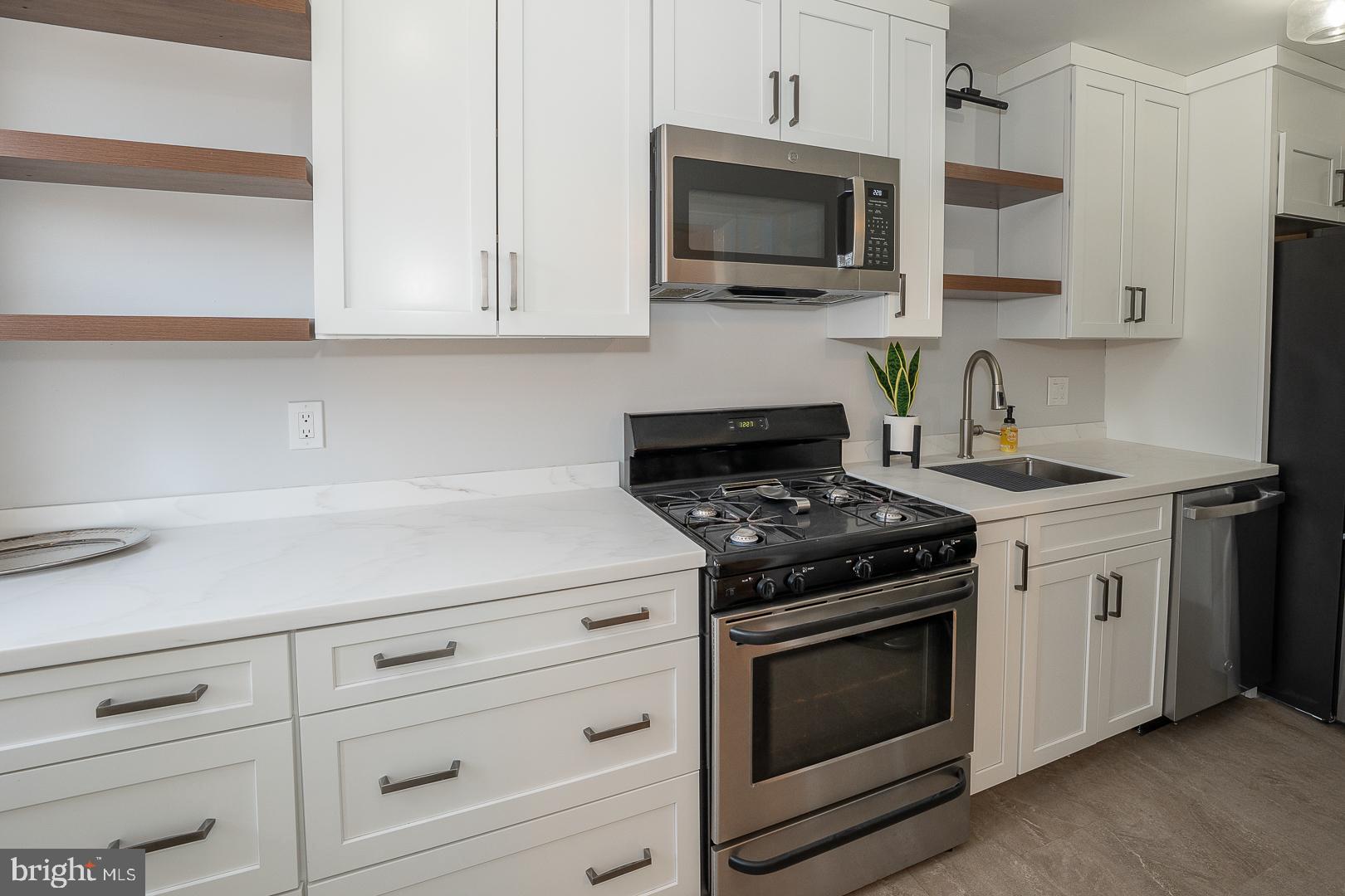 WEST OAK LANE - Residential