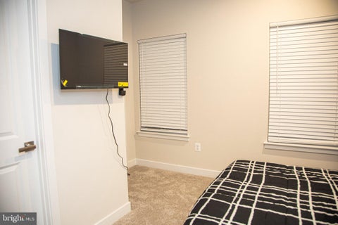 Townhouse For Rent - 16115 Hyde Park Place<br/> BOWIE, MD 20716