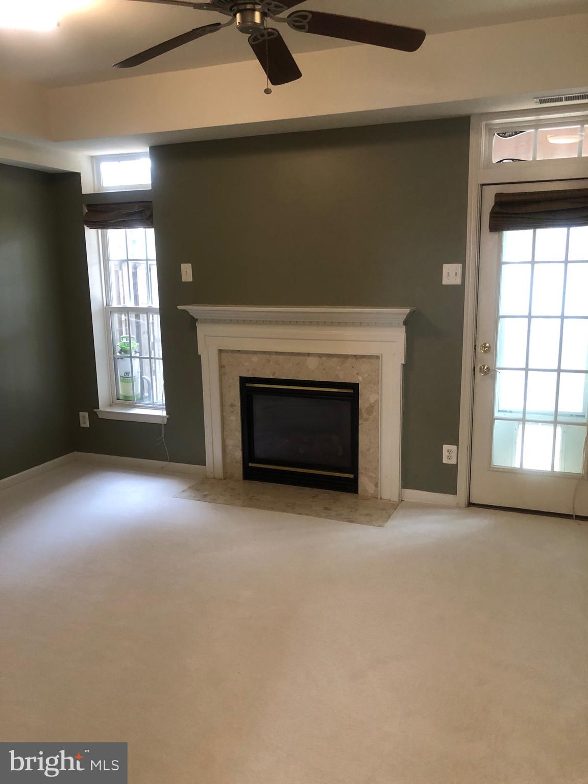 GLEN OAKS CONDOMINIUM - Residential