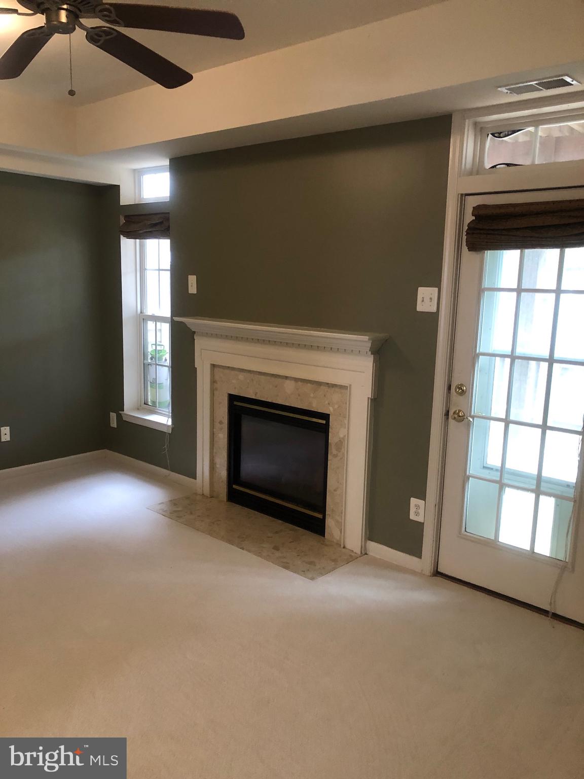 GLEN OAKS CONDOMINIUM - Residential