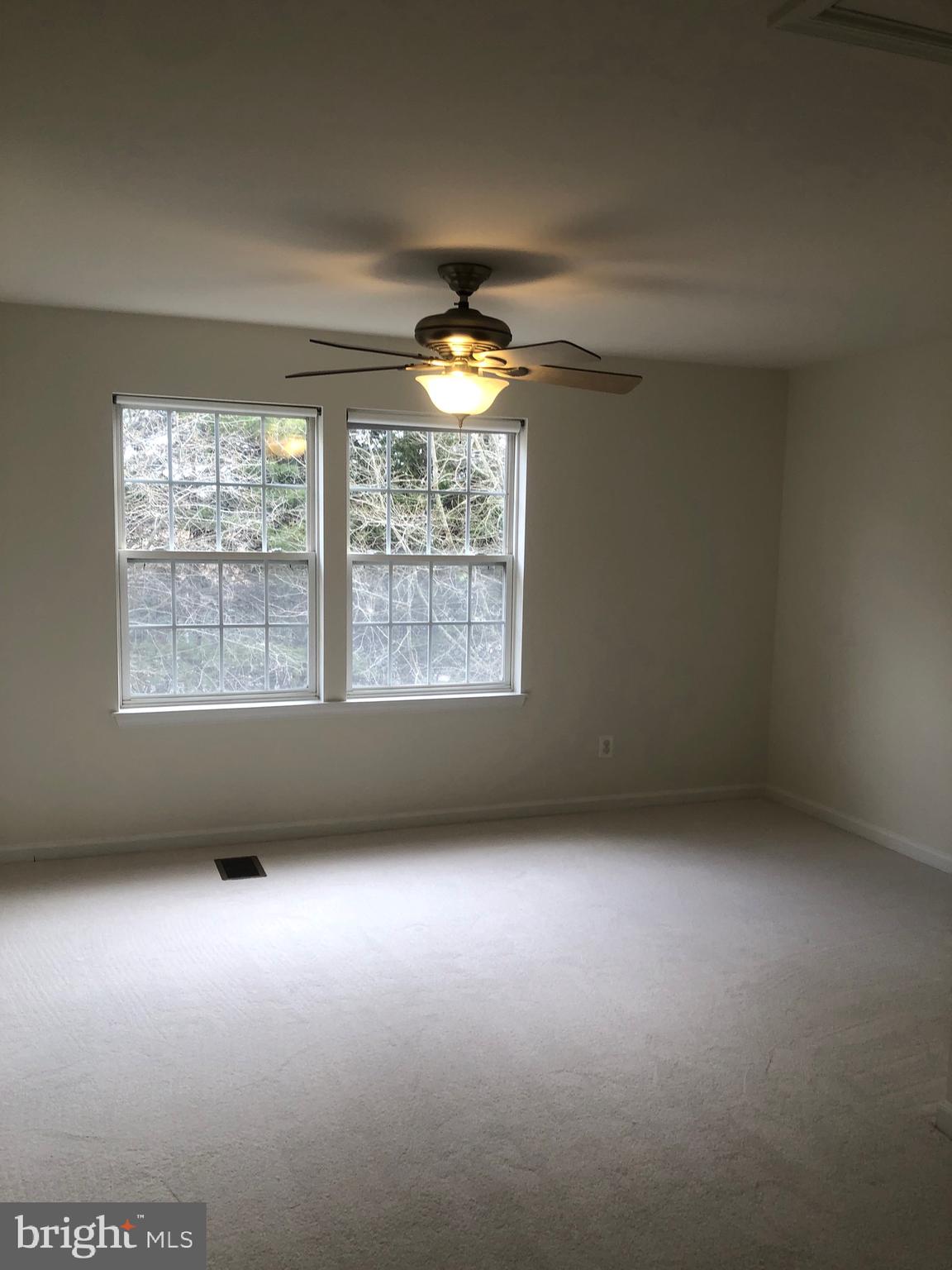 GLEN OAKS CONDOMINIUM - Residential