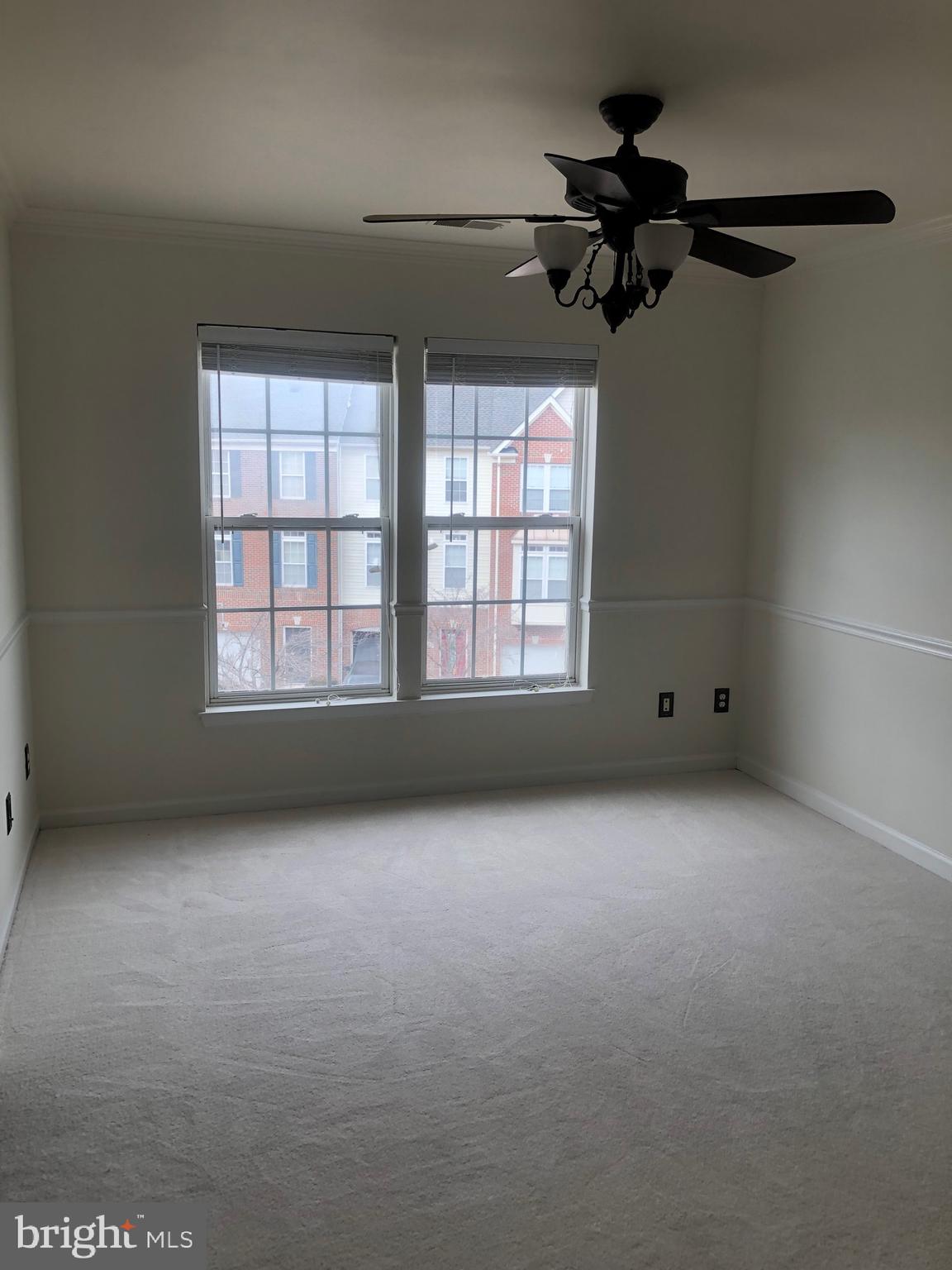 GLEN OAKS CONDOMINIUM - Residential