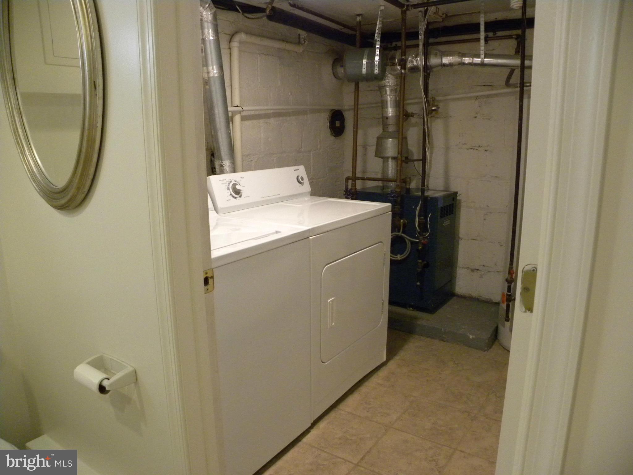 OLD TOWN ALEXANDRIA - Residential Lease