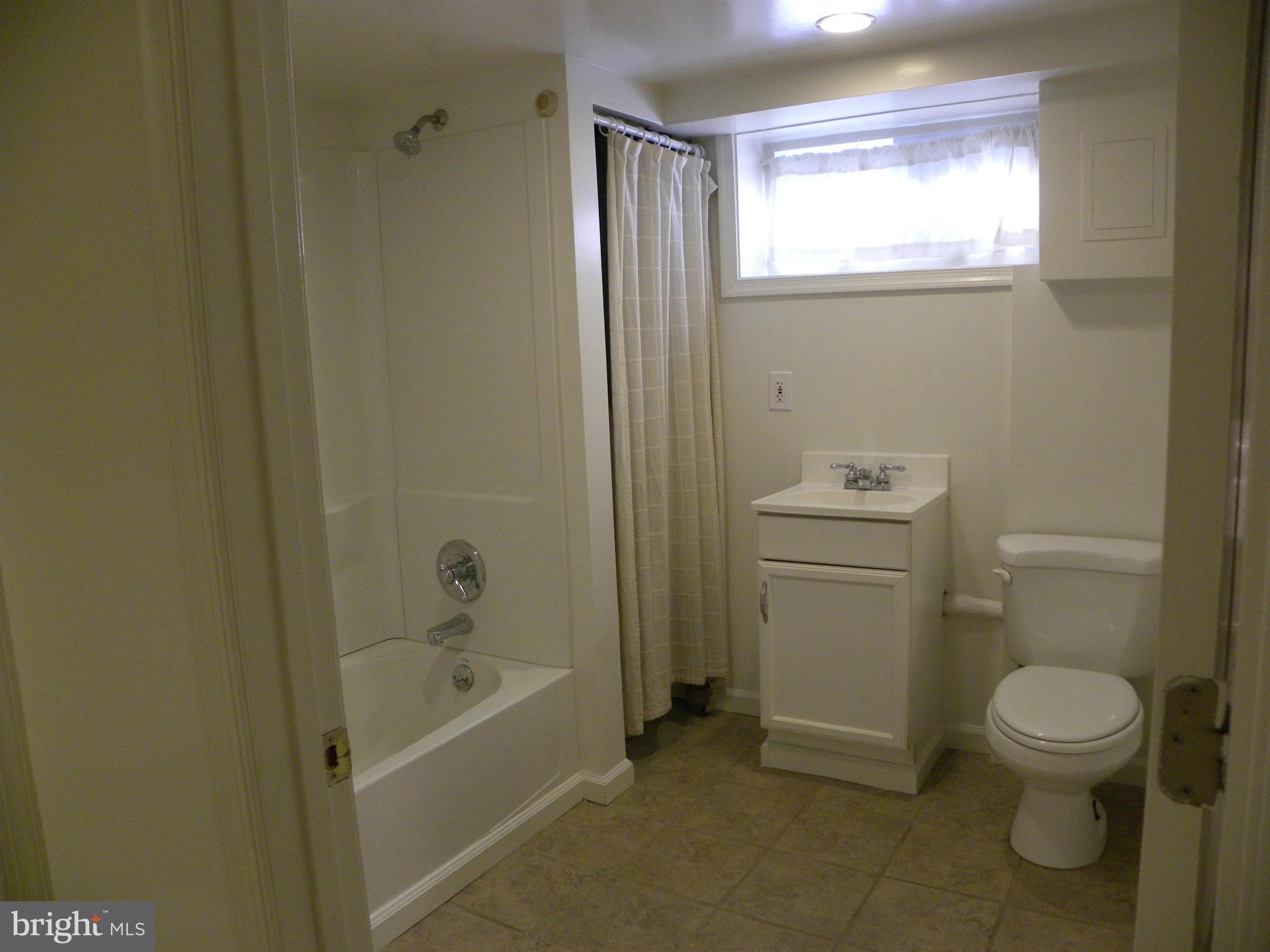 OLD TOWN ALEXANDRIA - Residential Lease