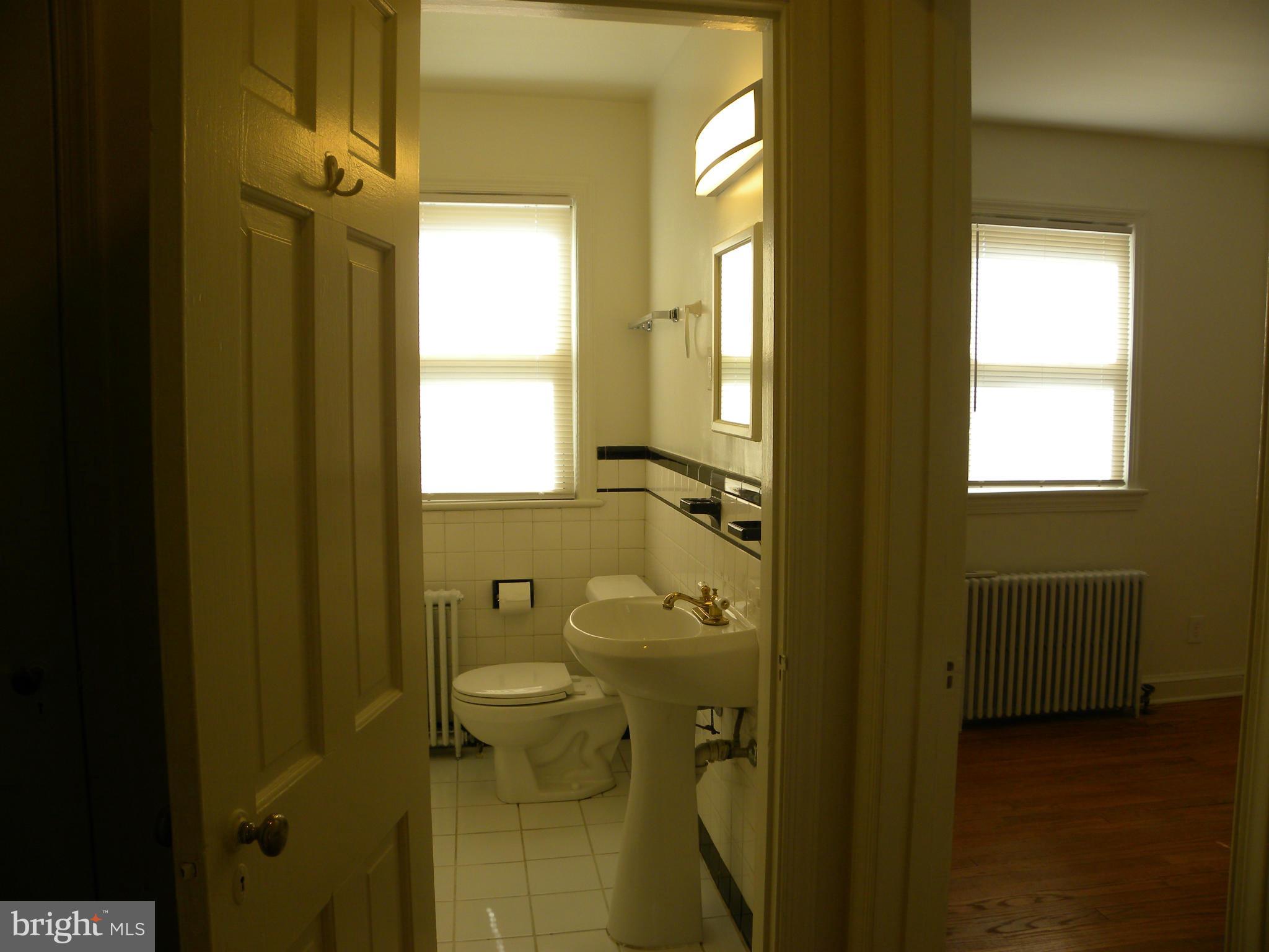 OLD TOWN ALEXANDRIA - Residential Lease