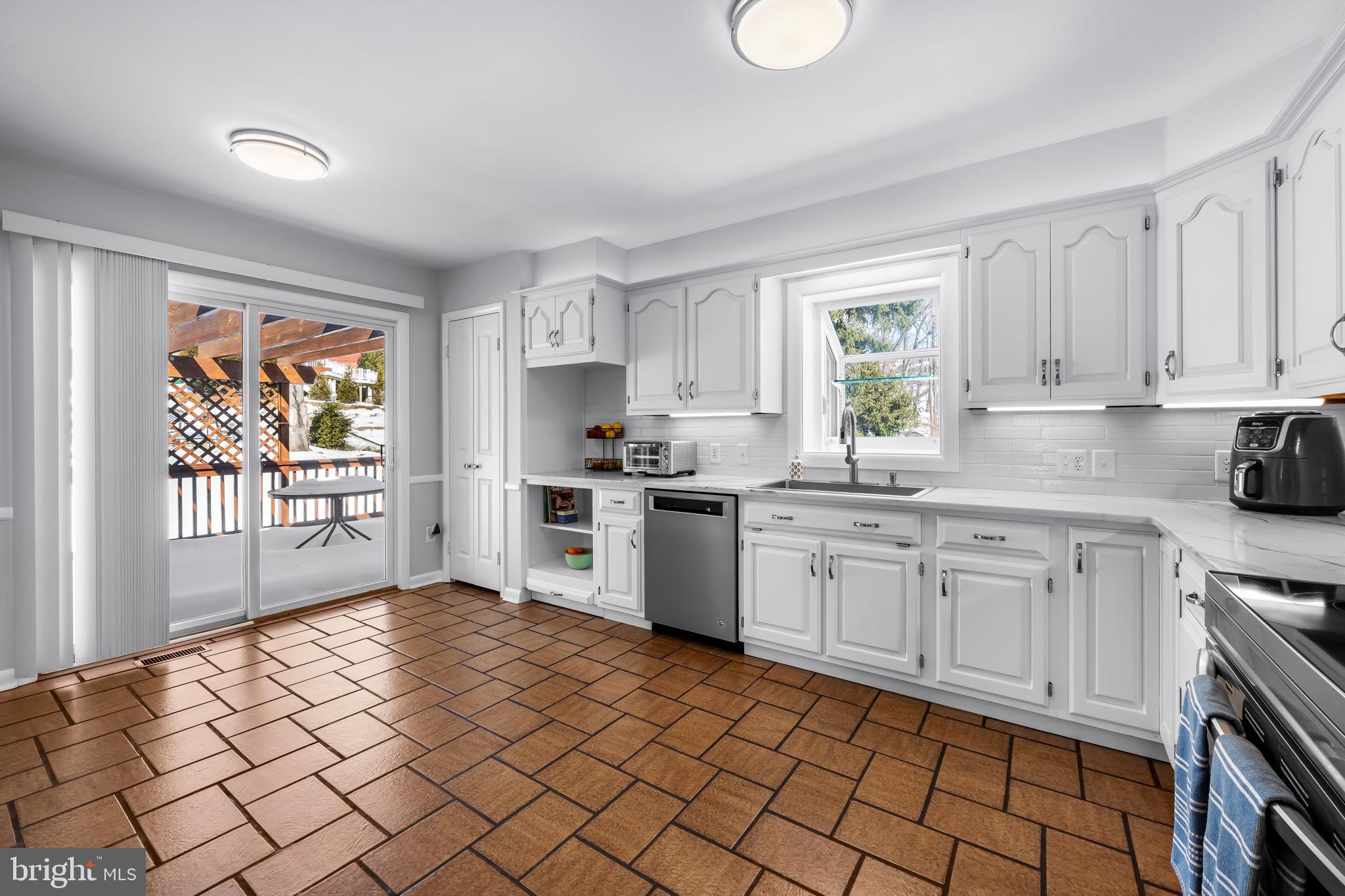 TALLWOOD - Residential