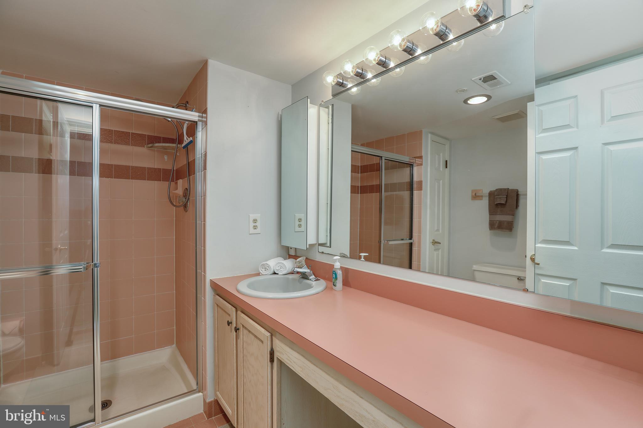 NEWTOWN GATE - Residential