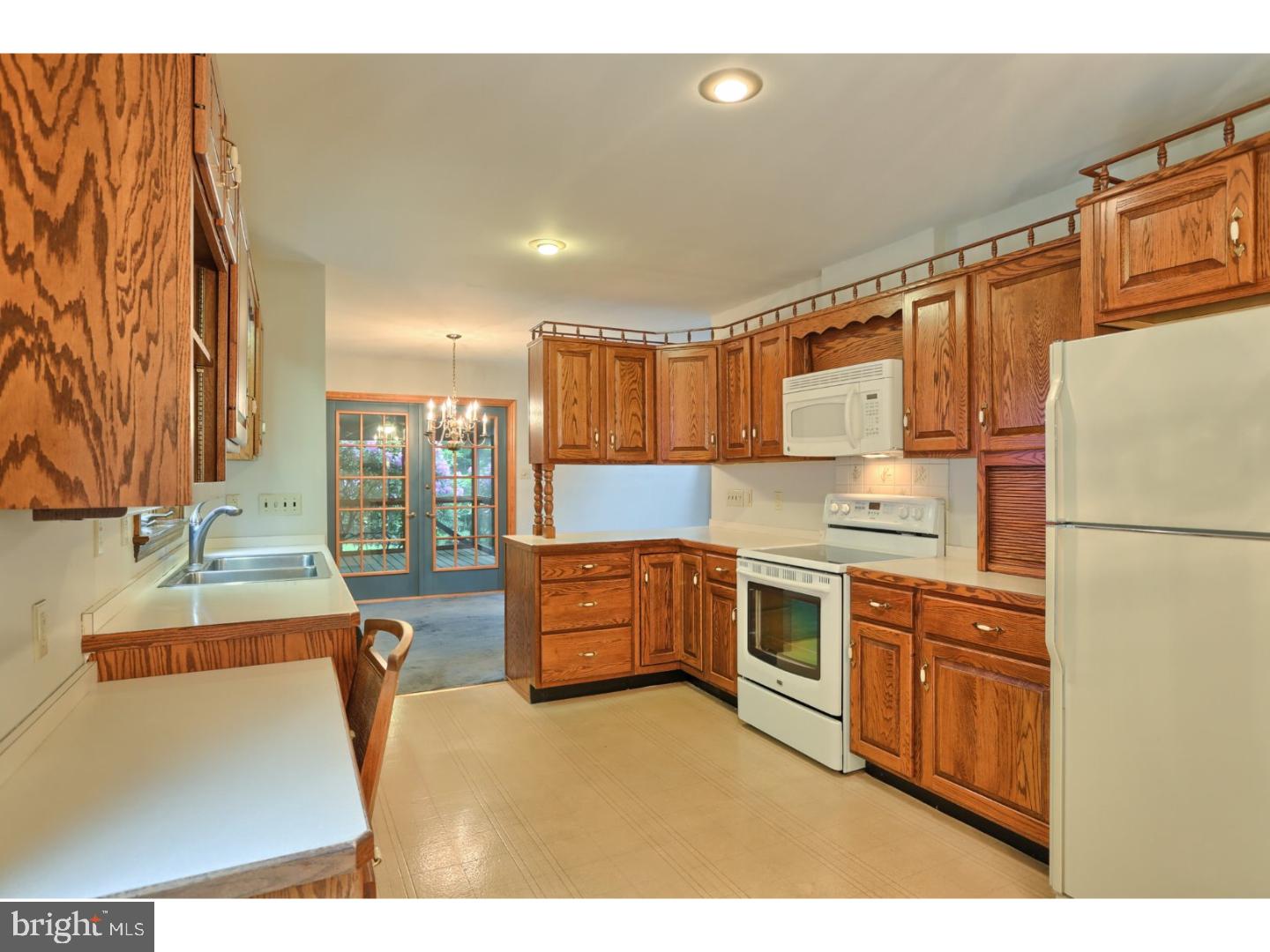 LAKE WYNONAH - Residential