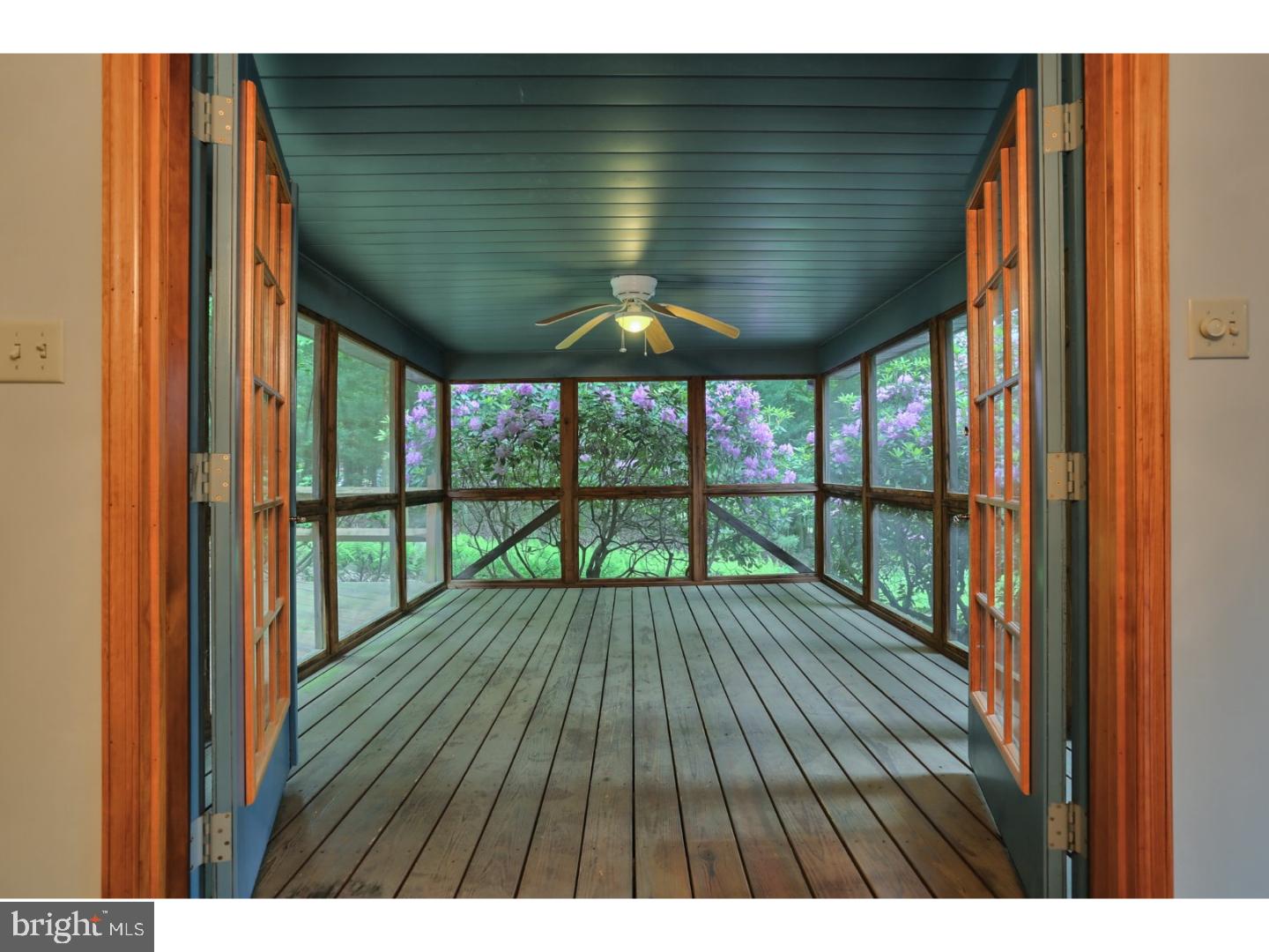 LAKE WYNONAH - Residential