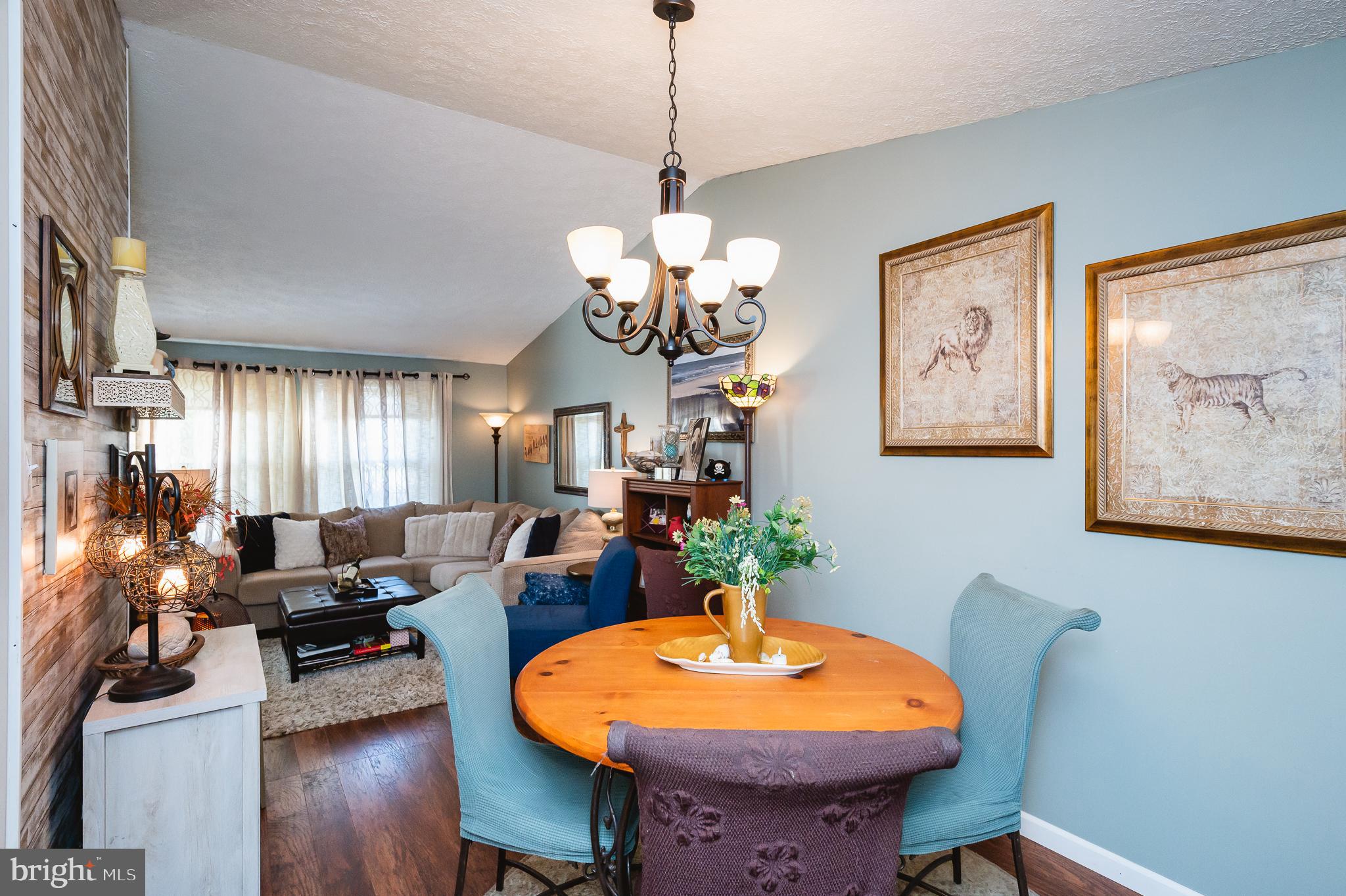 HARFORD WOODS - Residential