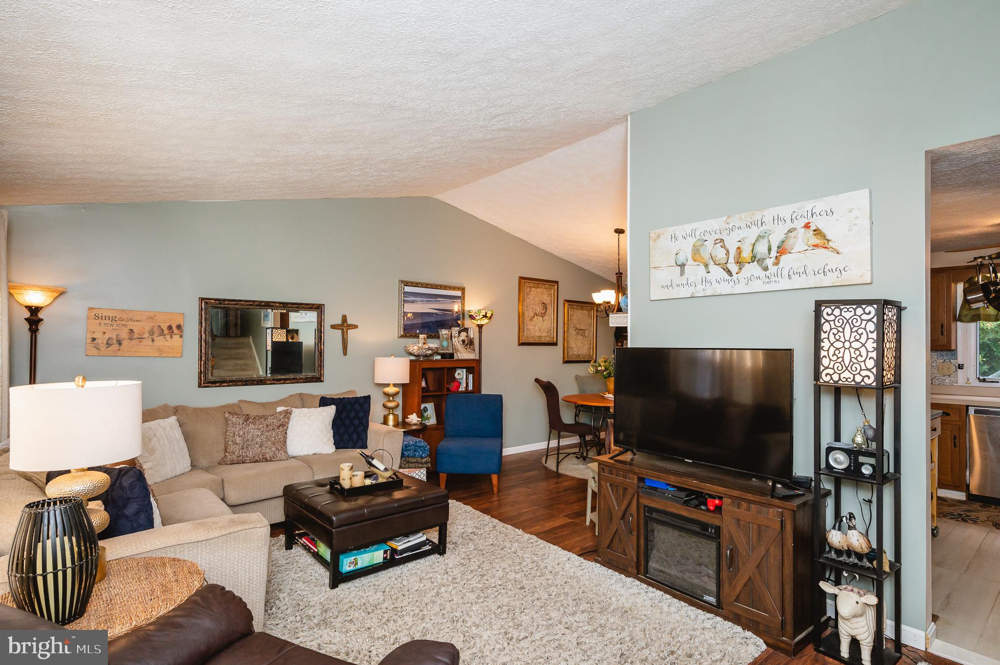 HARFORD WOODS - Residential