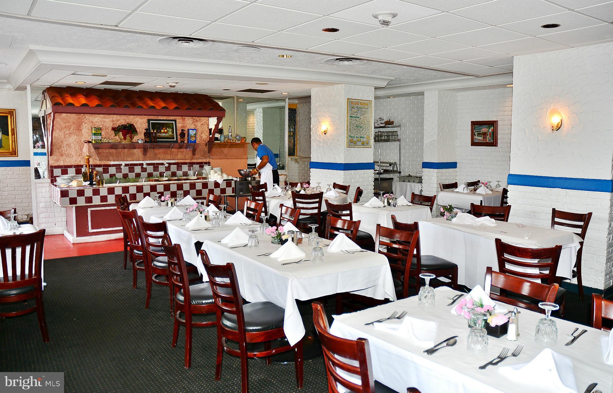 PROMENADE TOWERS - Residential Lease