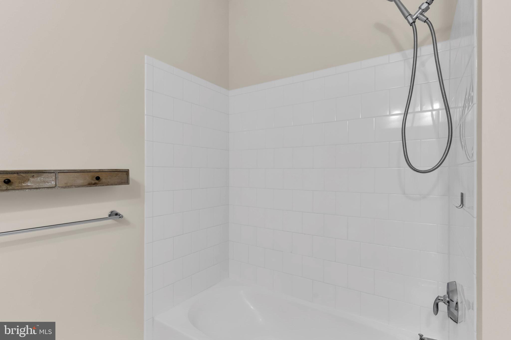 RIDGES AT LOUDOUN VALLEY - Residential