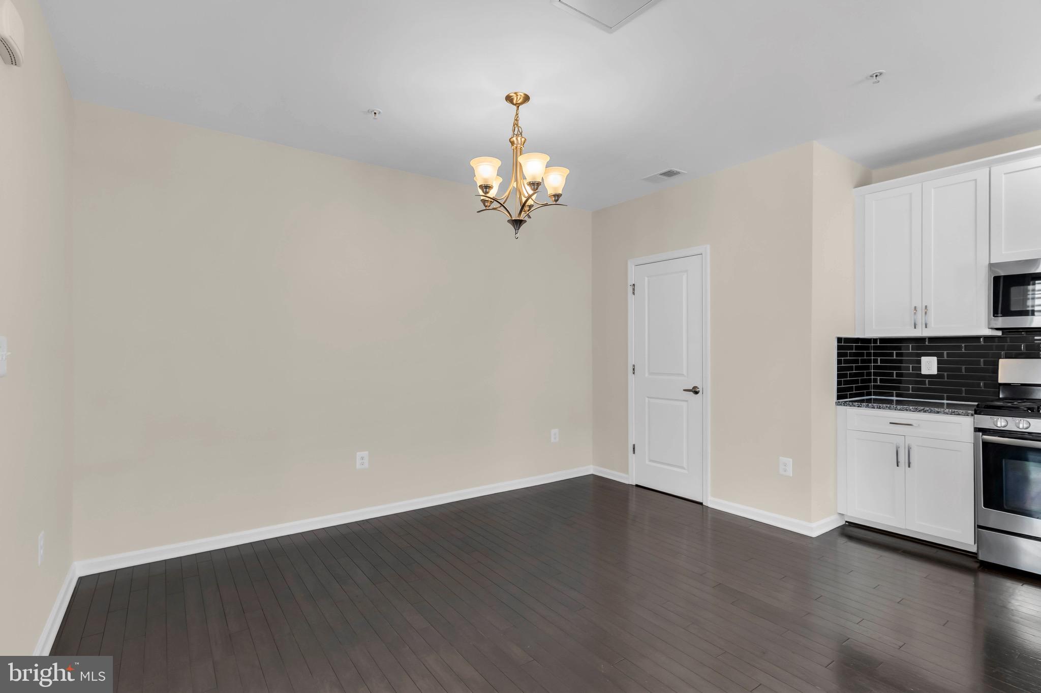 RIDGES AT LOUDOUN VALLEY - Residential