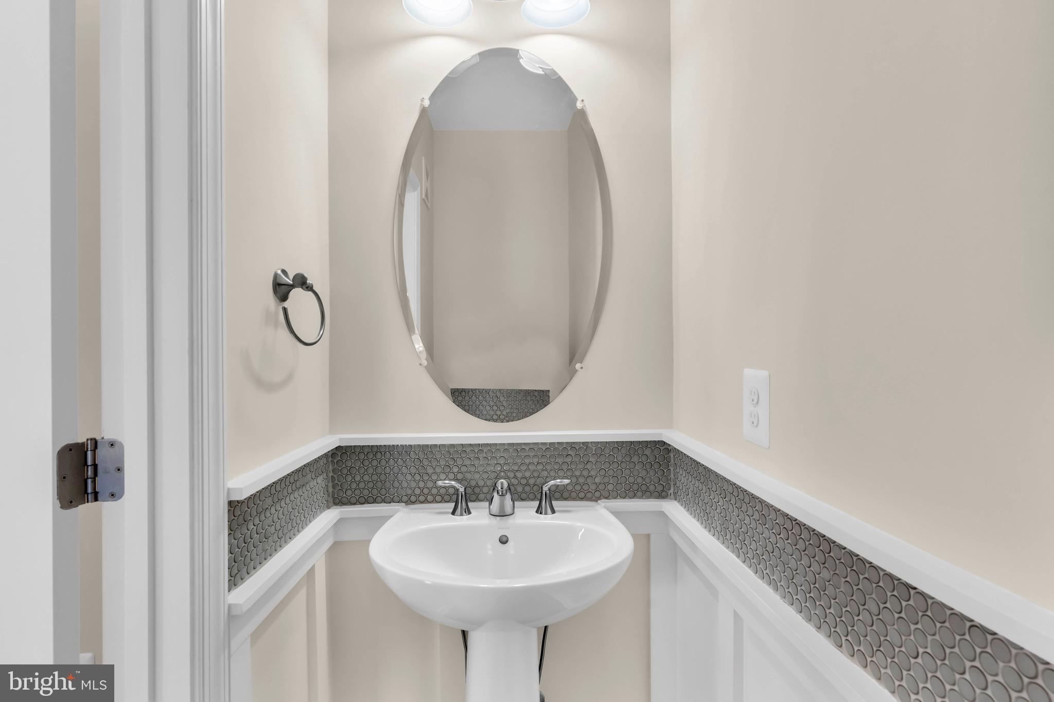 RIDGES AT LOUDOUN VALLEY - Residential