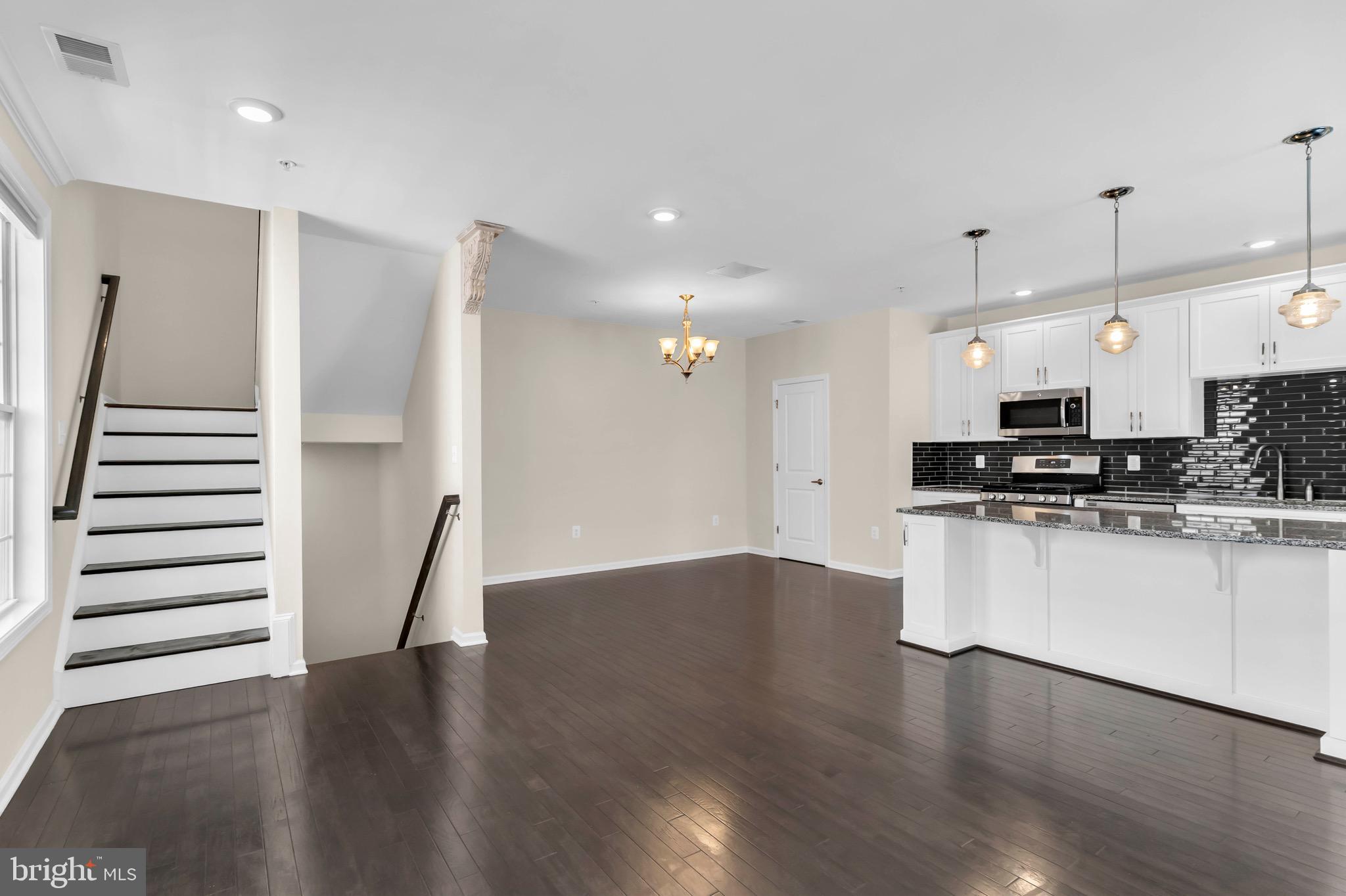 RIDGES AT LOUDOUN VALLEY - Residential