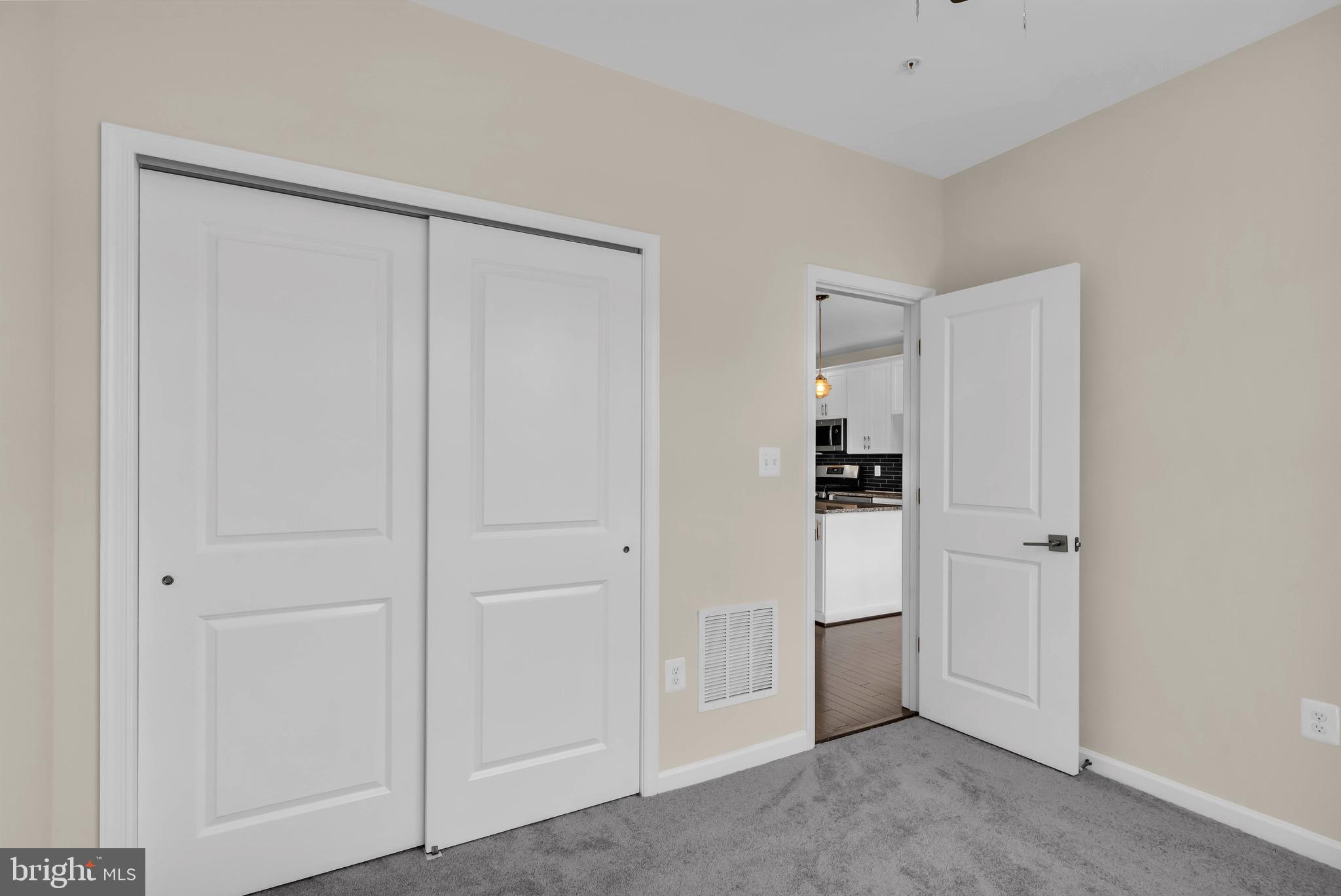 RIDGES AT LOUDOUN VALLEY - Residential