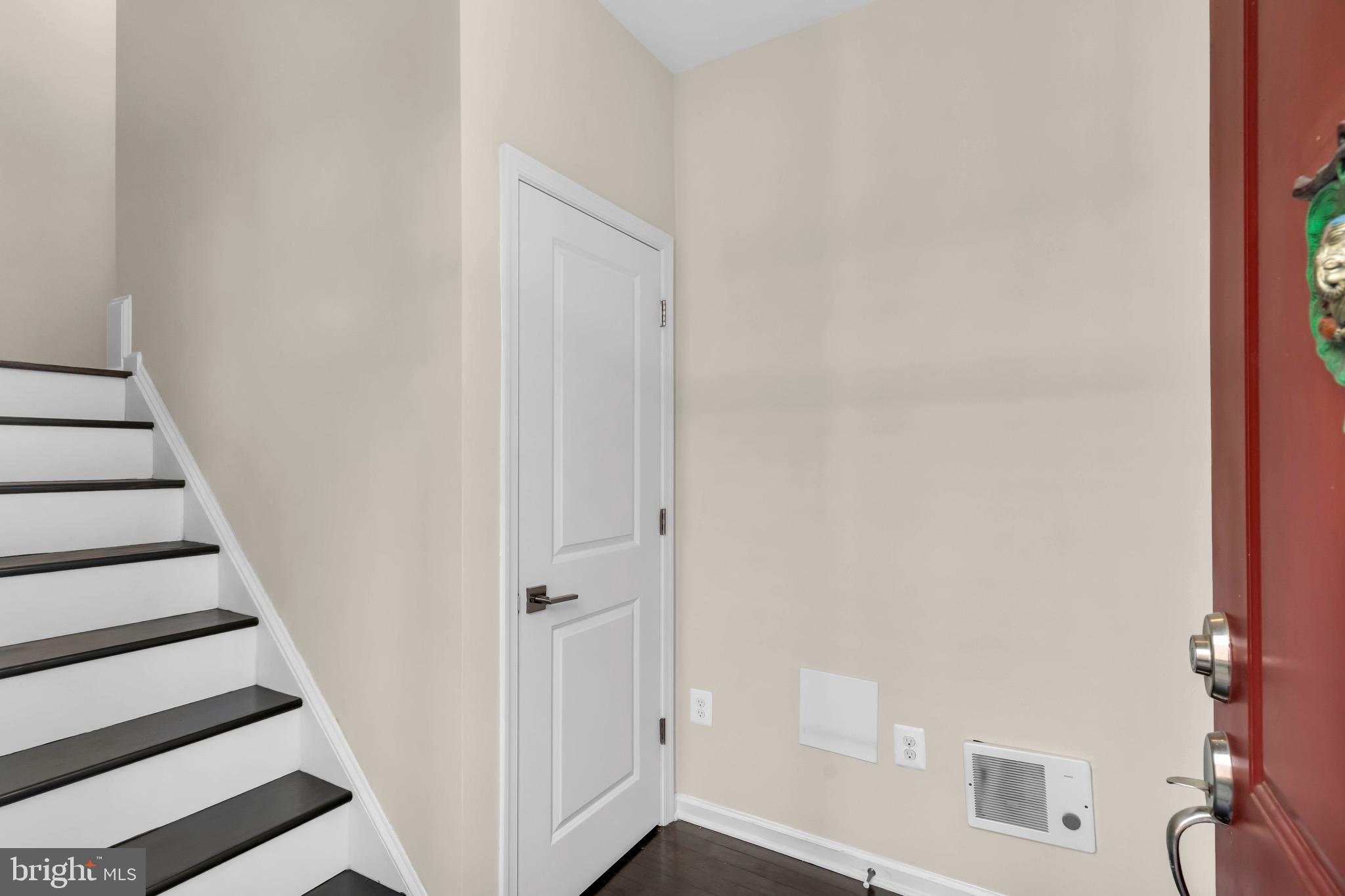 RIDGES AT LOUDOUN VALLEY - Residential