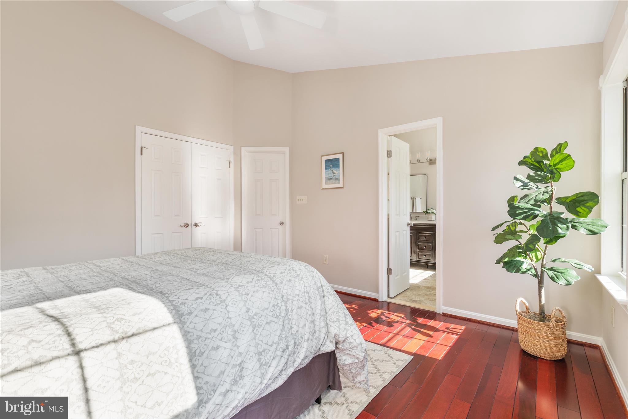 SULLY STATION - Residential