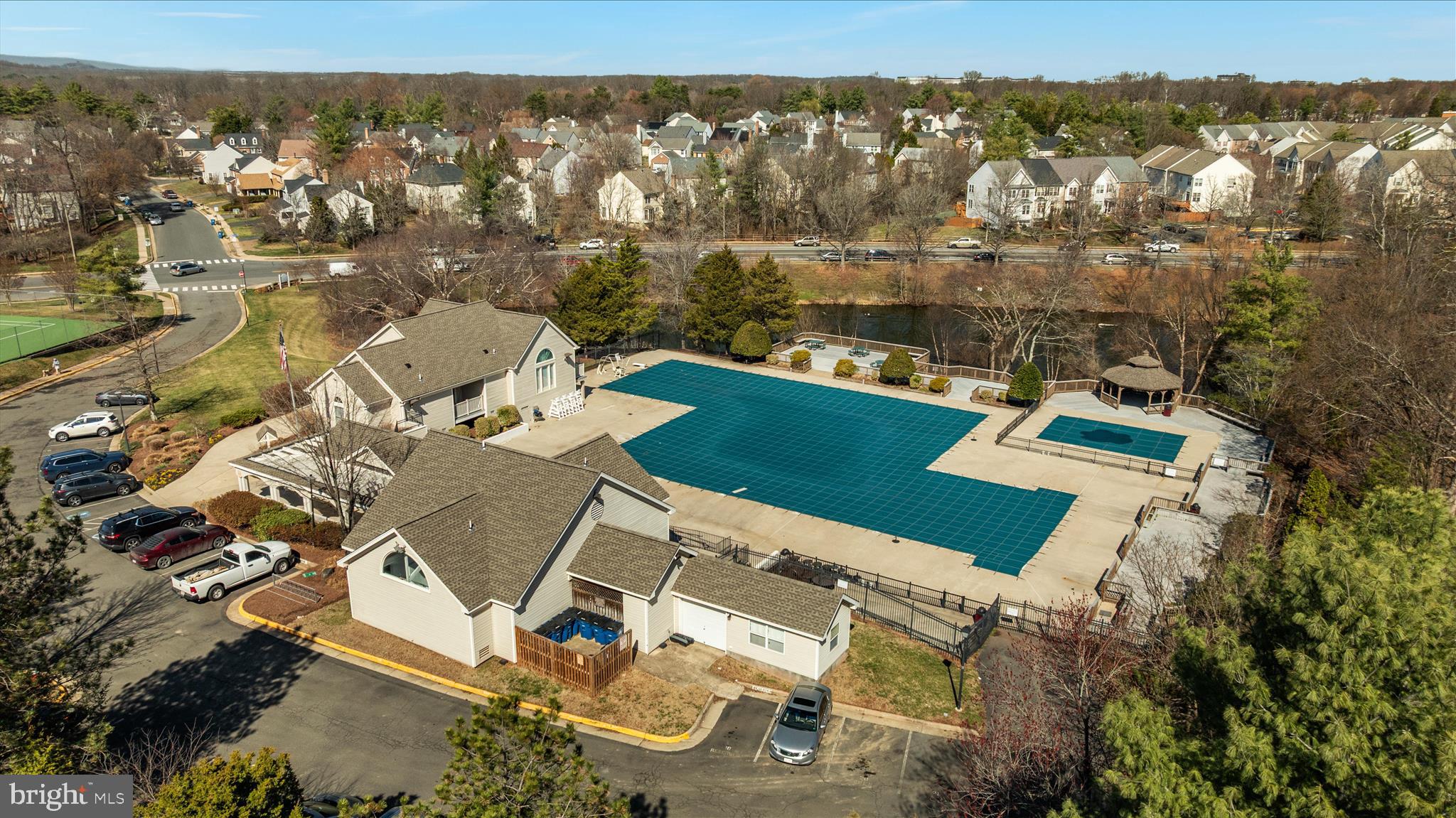 SULLY STATION - Residential