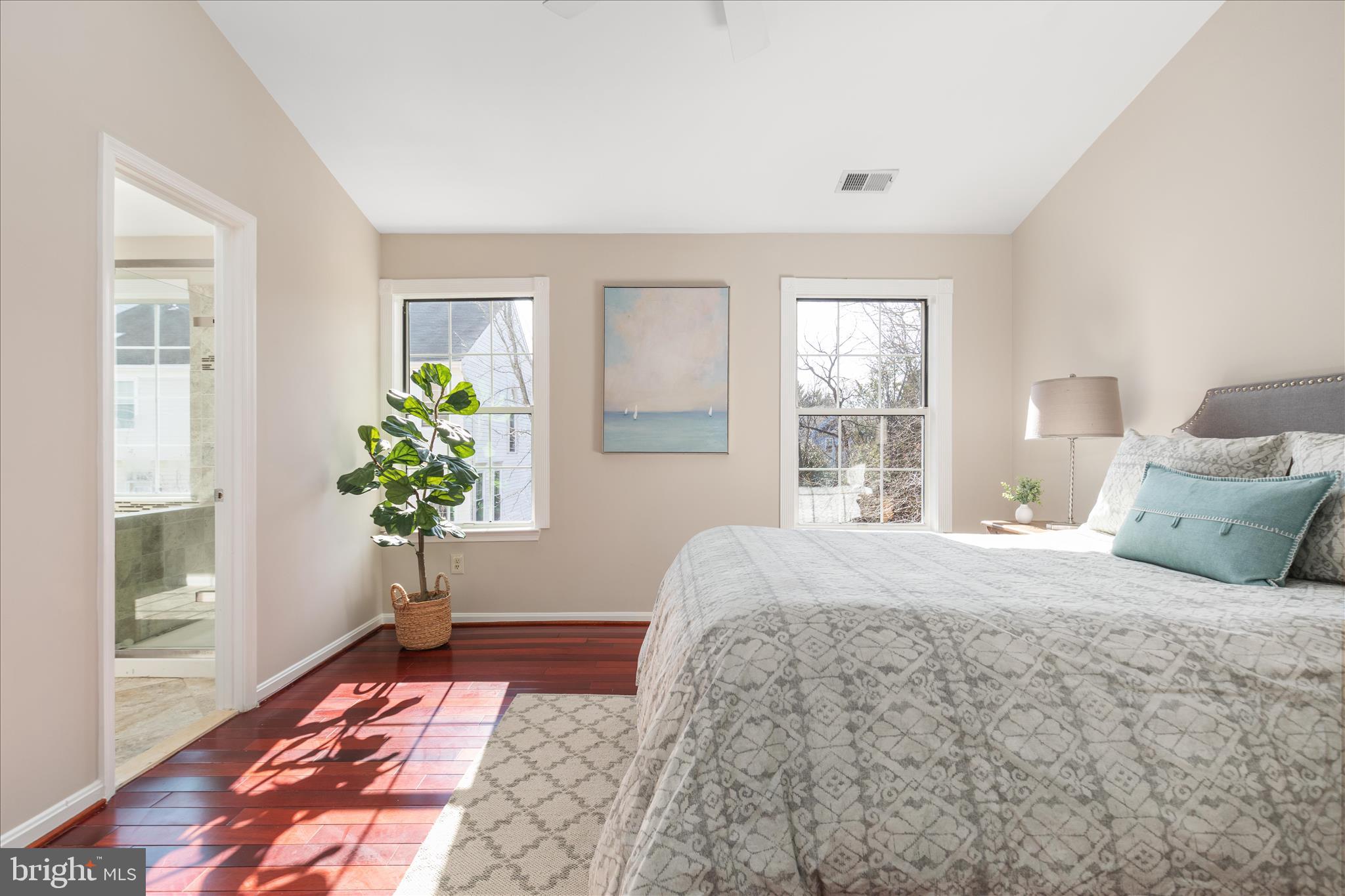 SULLY STATION - Residential