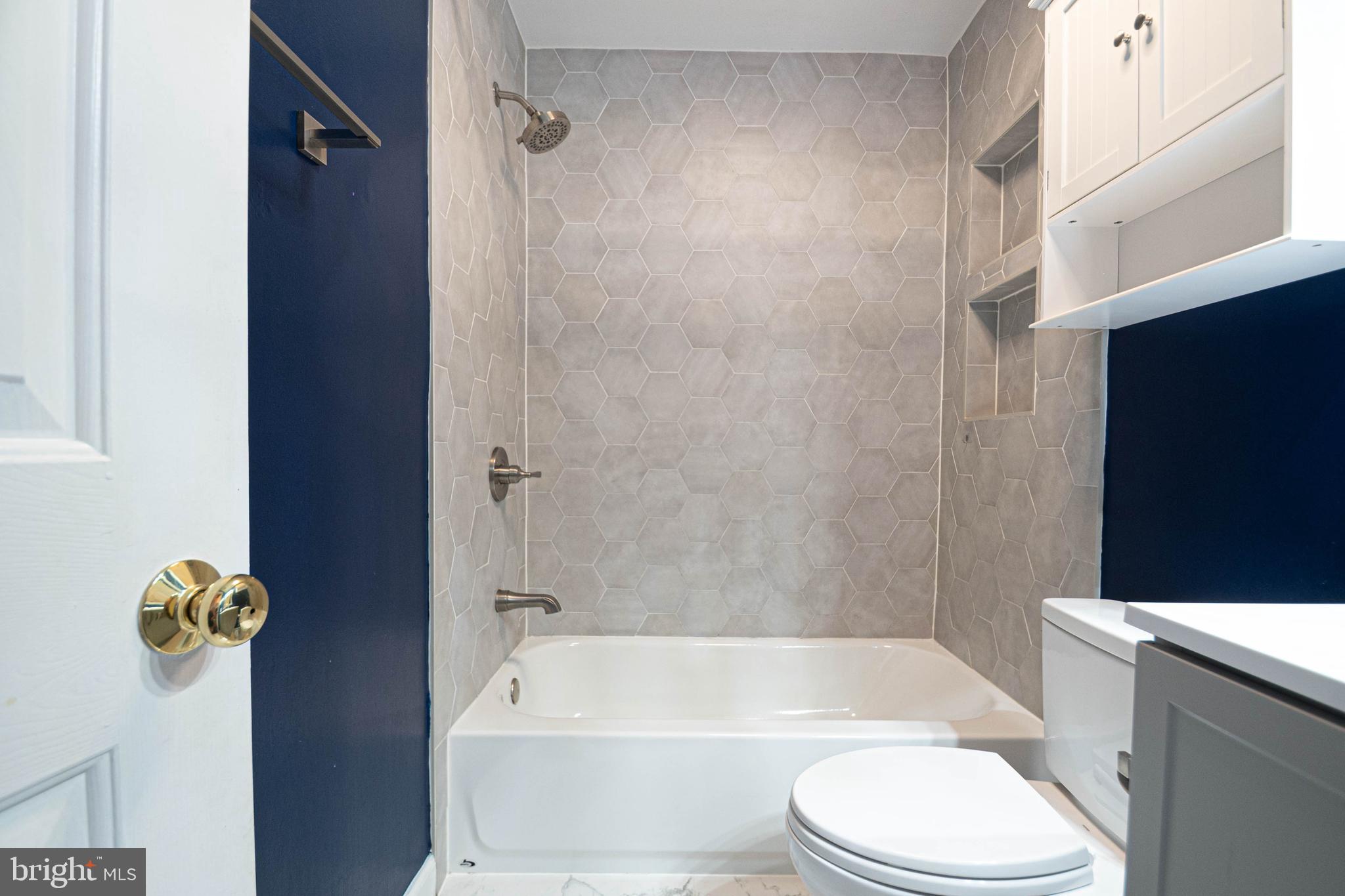 KENTLANDS - Residential