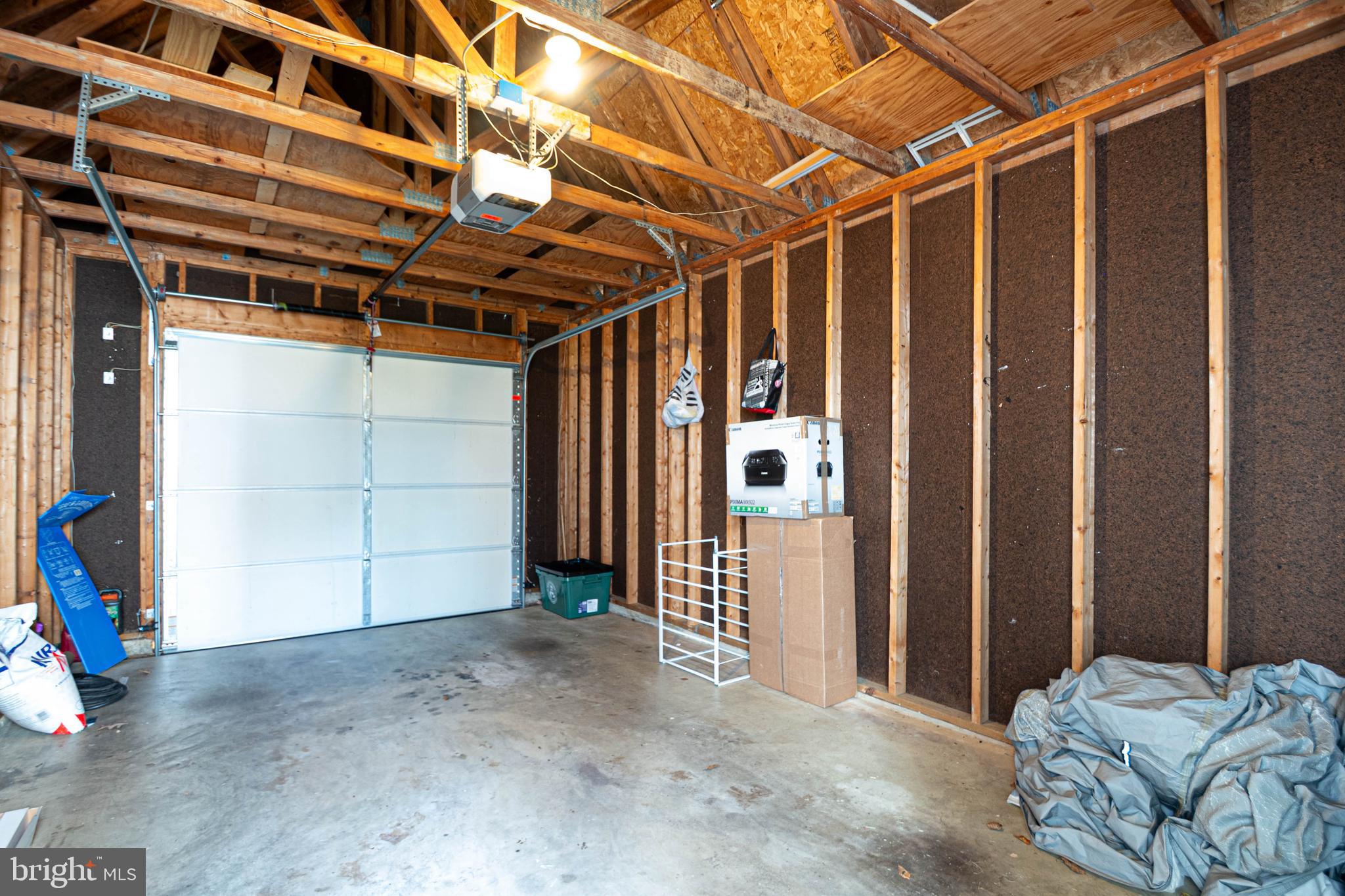 KENTLANDS - Residential