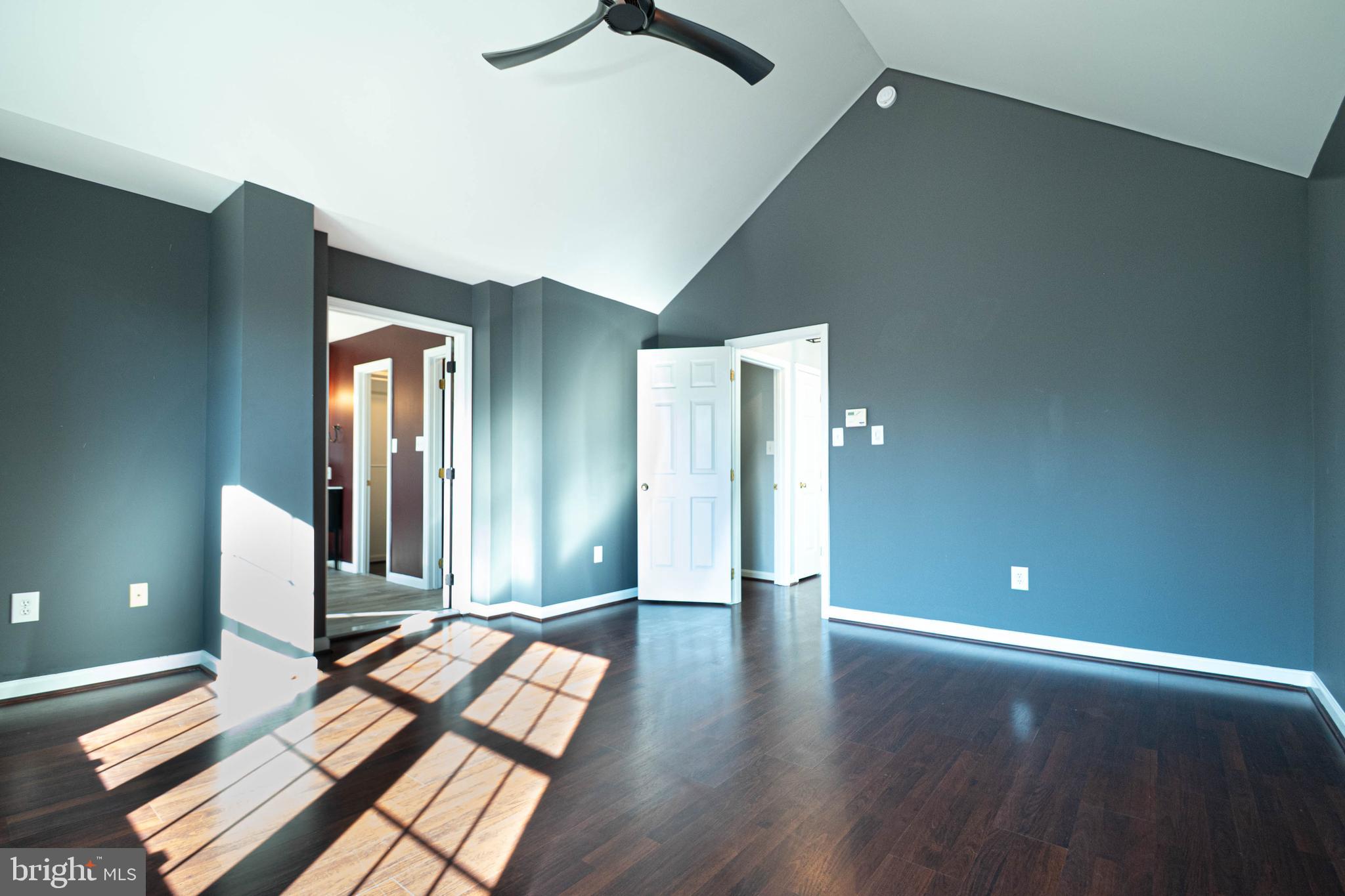 KENTLANDS - Residential