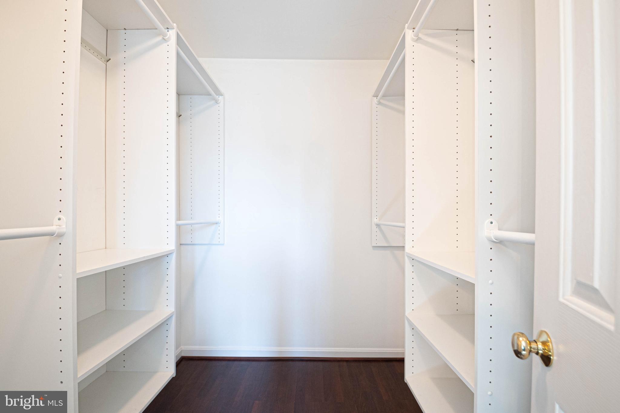 KENTLANDS - Residential