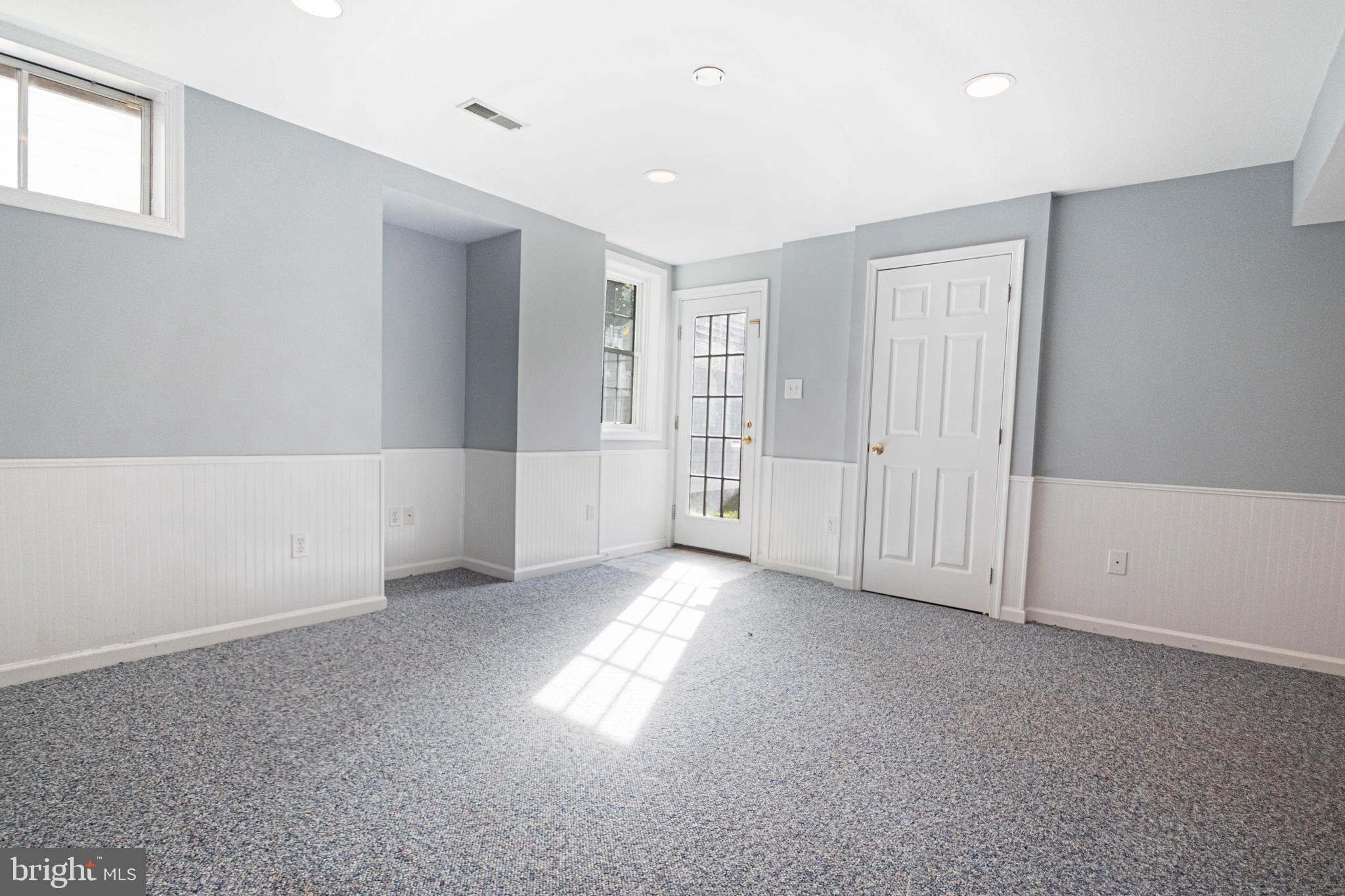 KENTLANDS - Residential