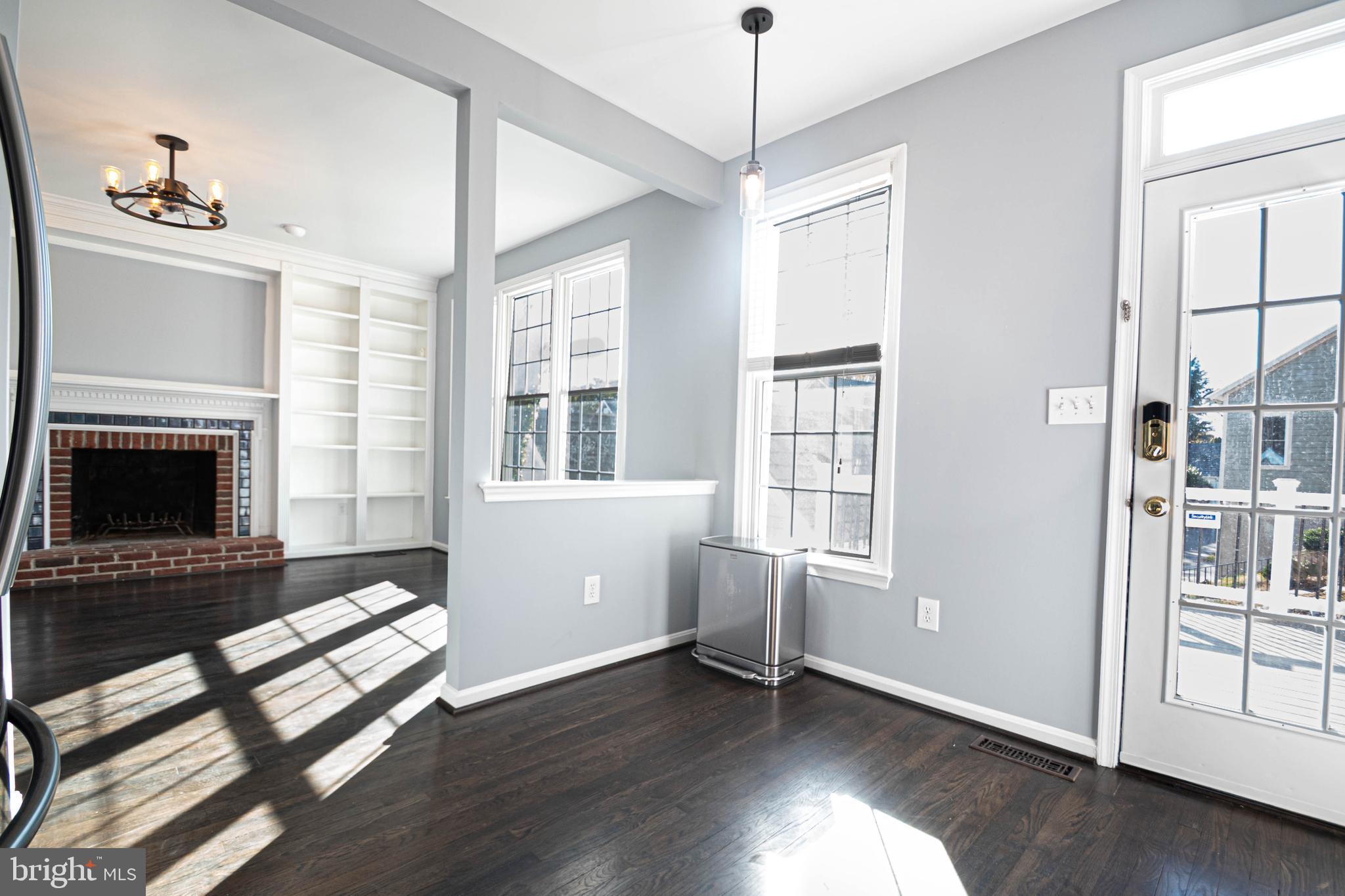 KENTLANDS - Residential