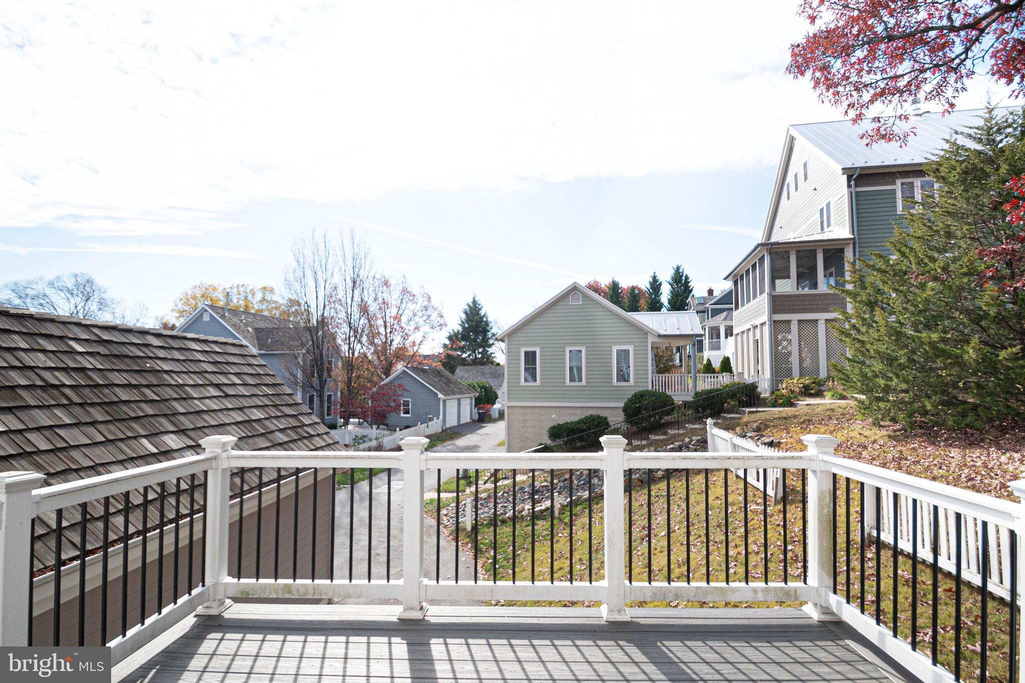 KENTLANDS - Residential