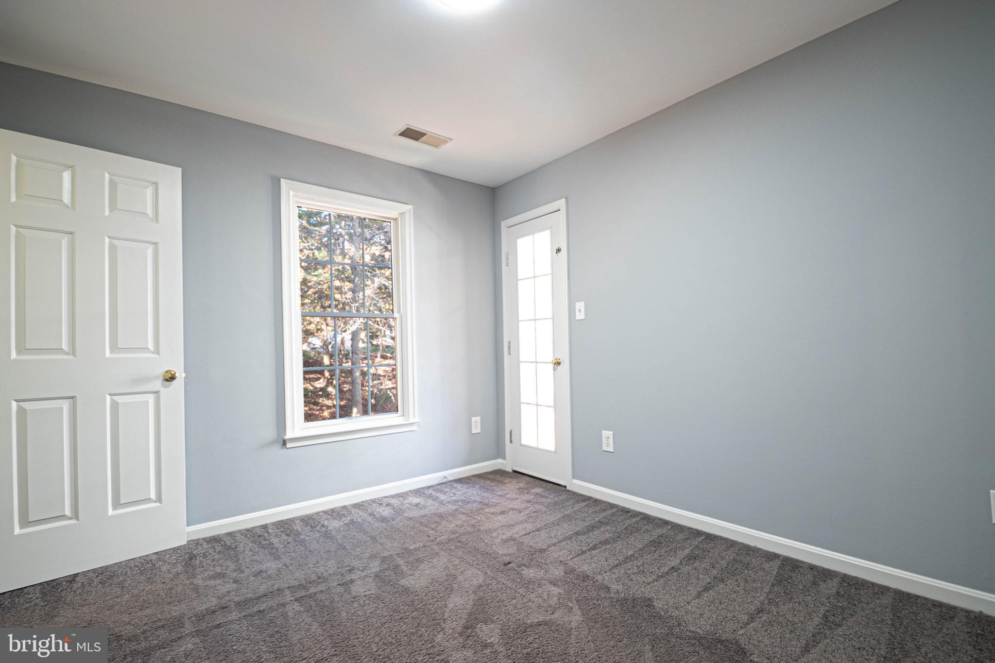 KENTLANDS - Residential