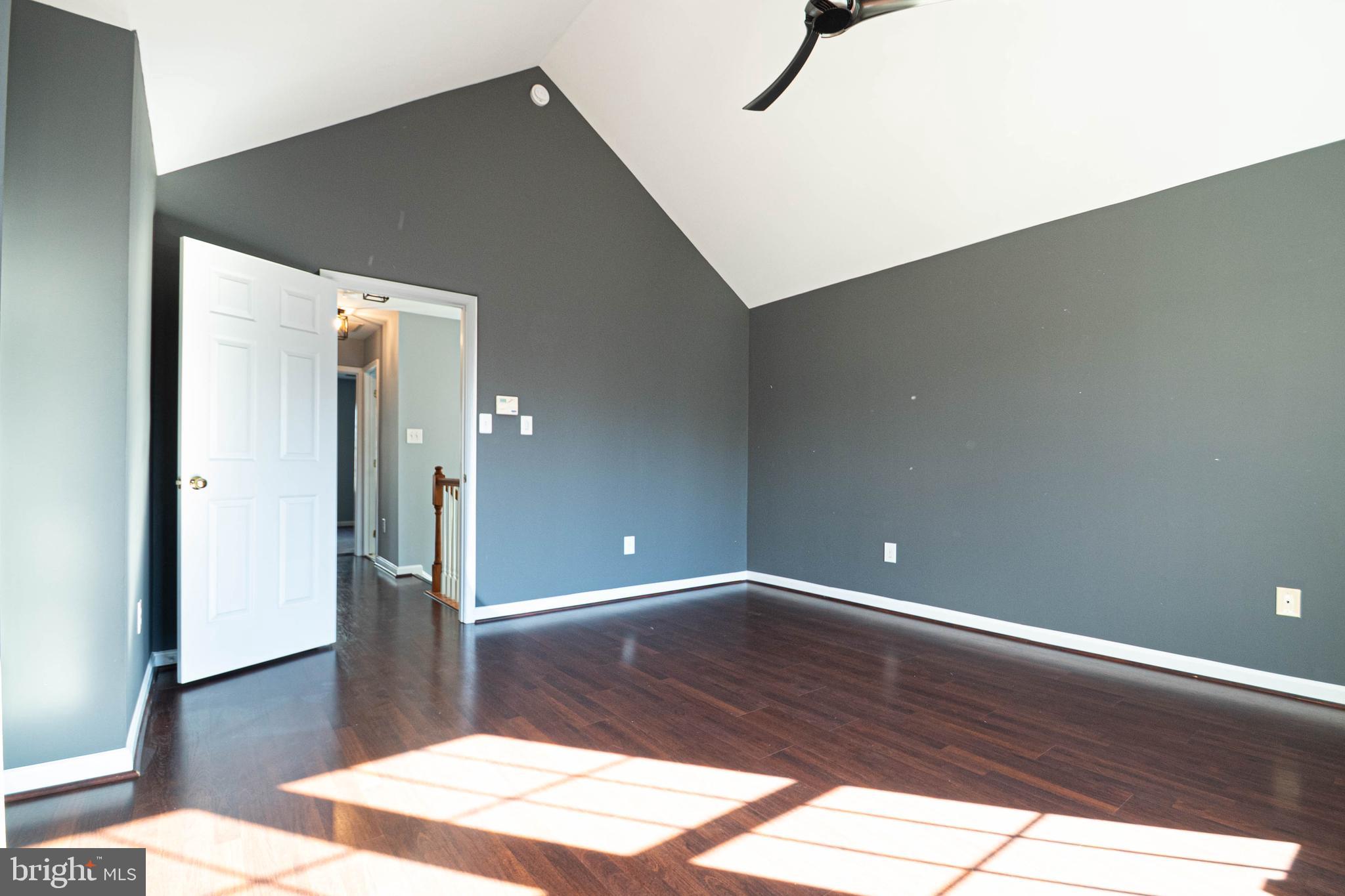 KENTLANDS - Residential