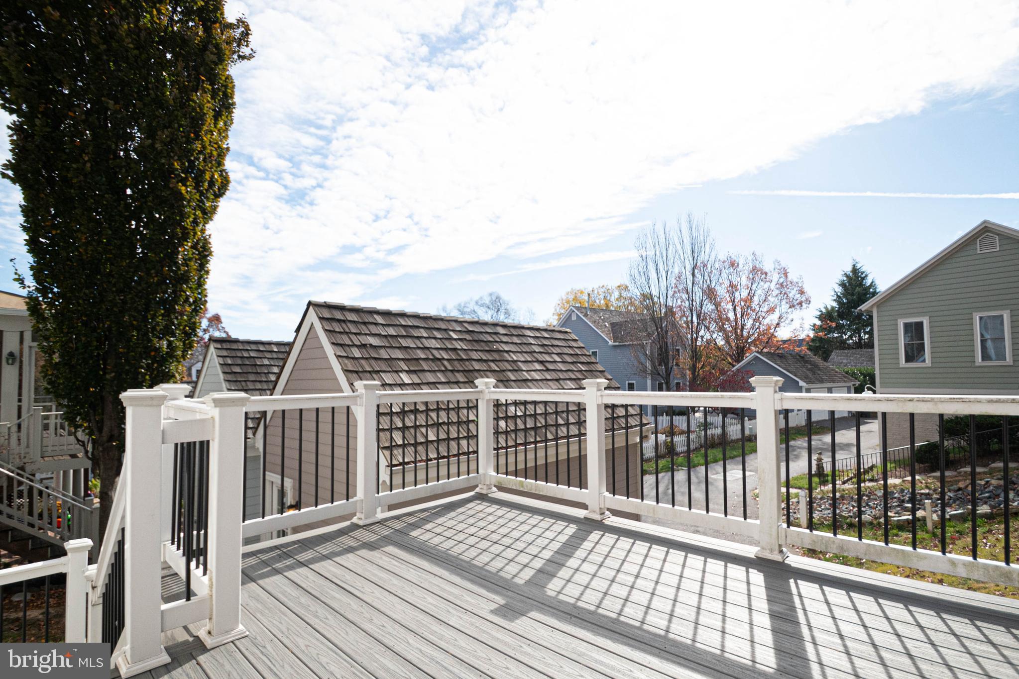 KENTLANDS - Residential