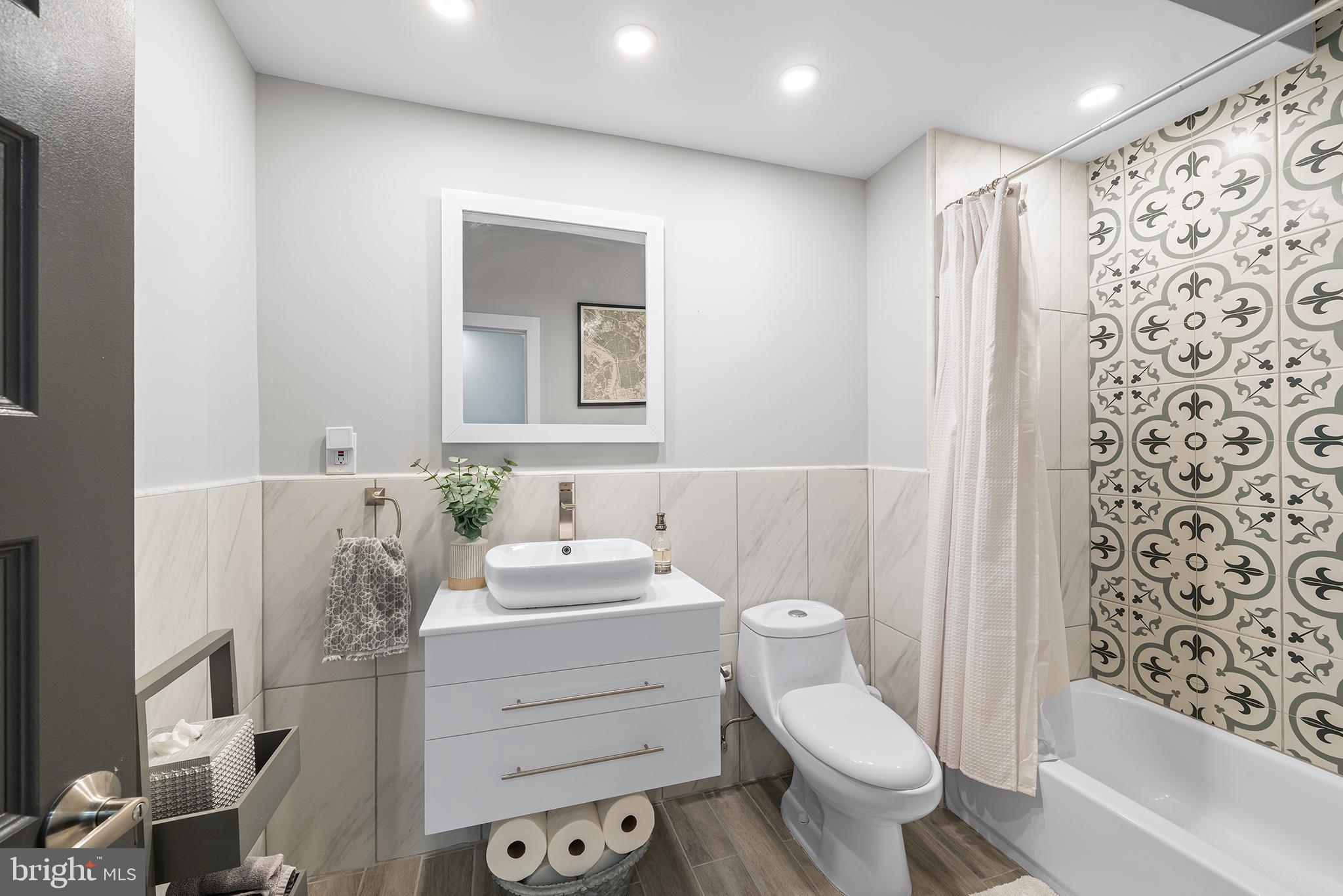 PASSYUNK SQUARE - Residential