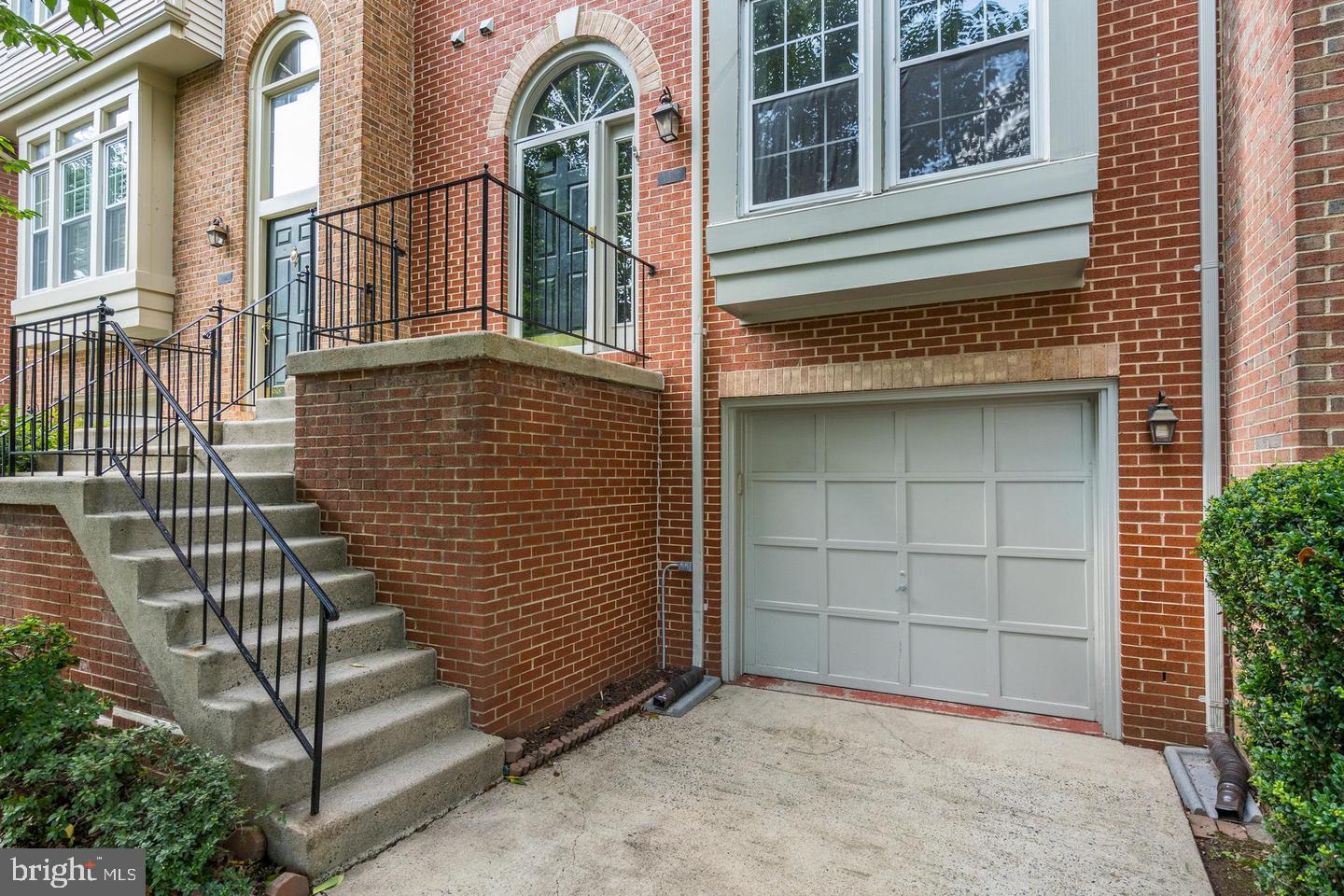 3827 INVERNESS ROAD