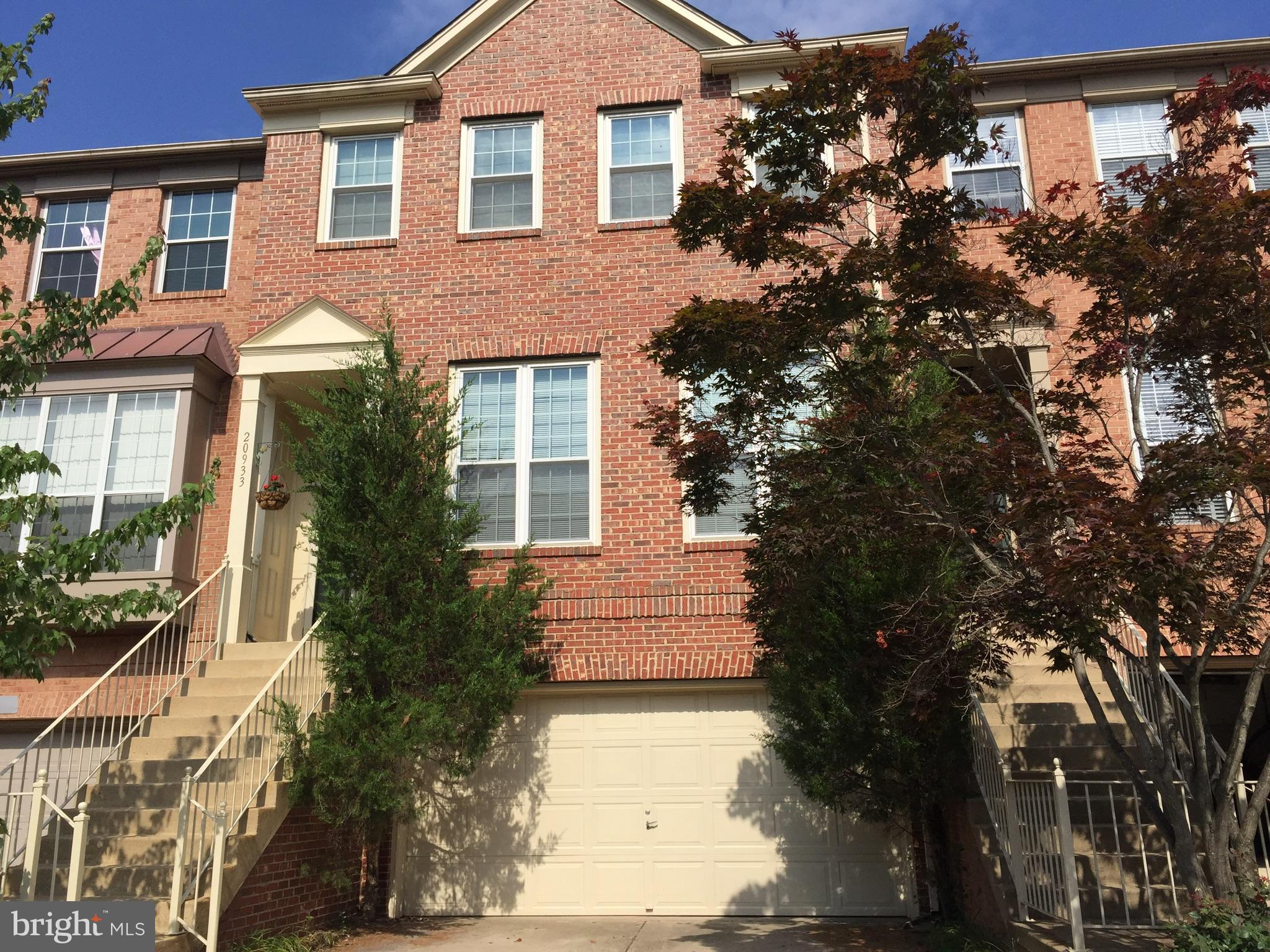 POTOMAC LAKES - Residential Lease