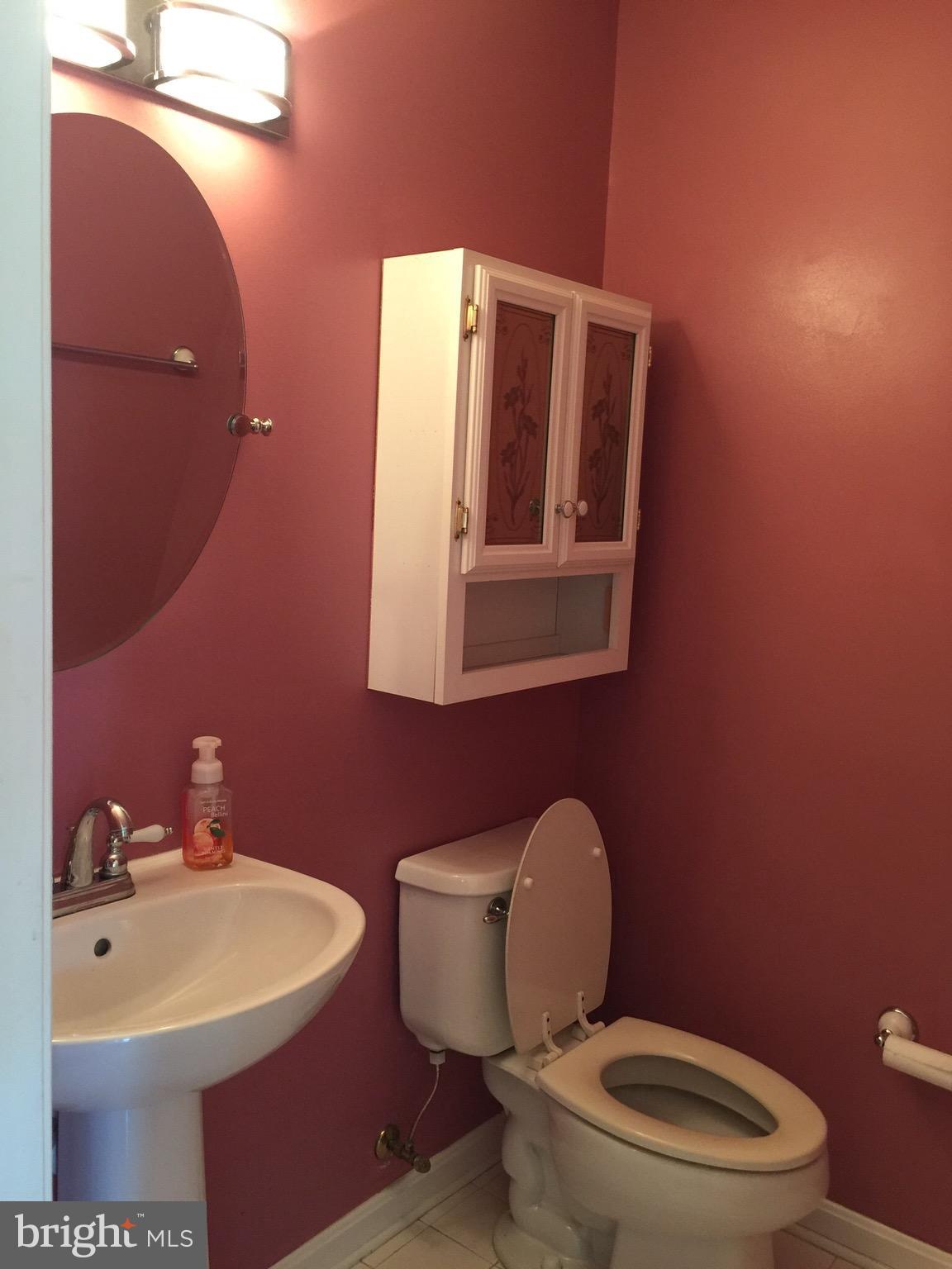 POTOMAC LAKES - Residential Lease