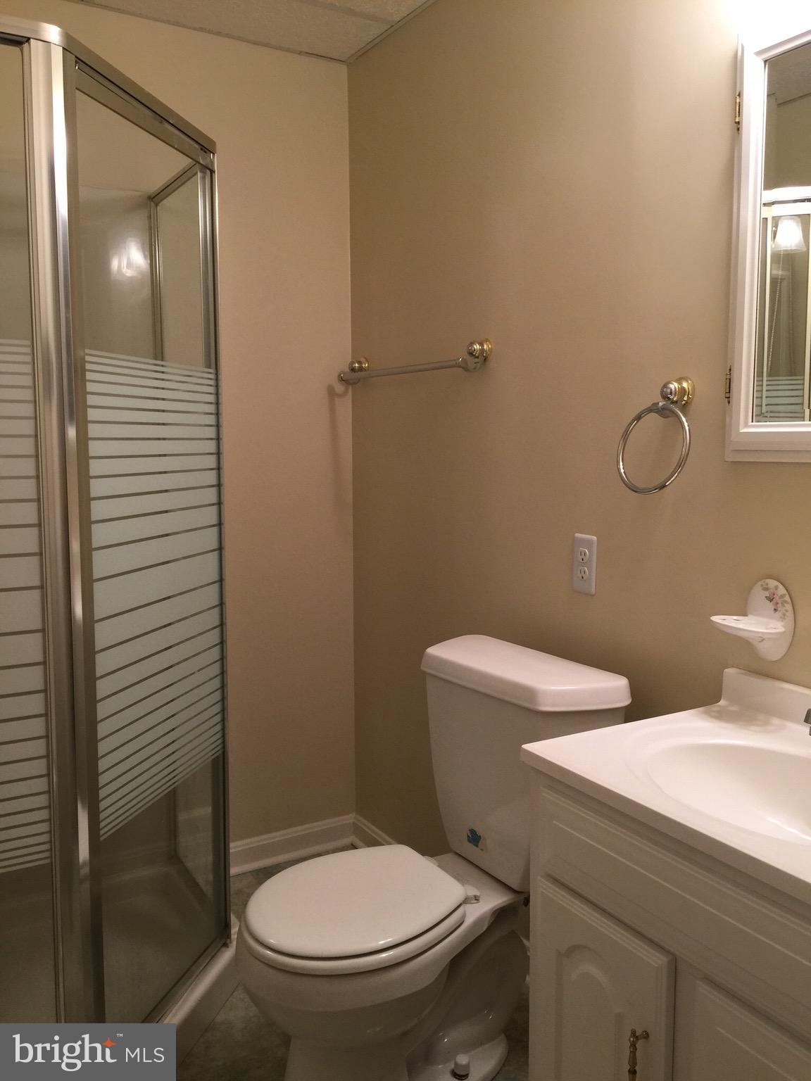 POTOMAC LAKES - Residential Lease