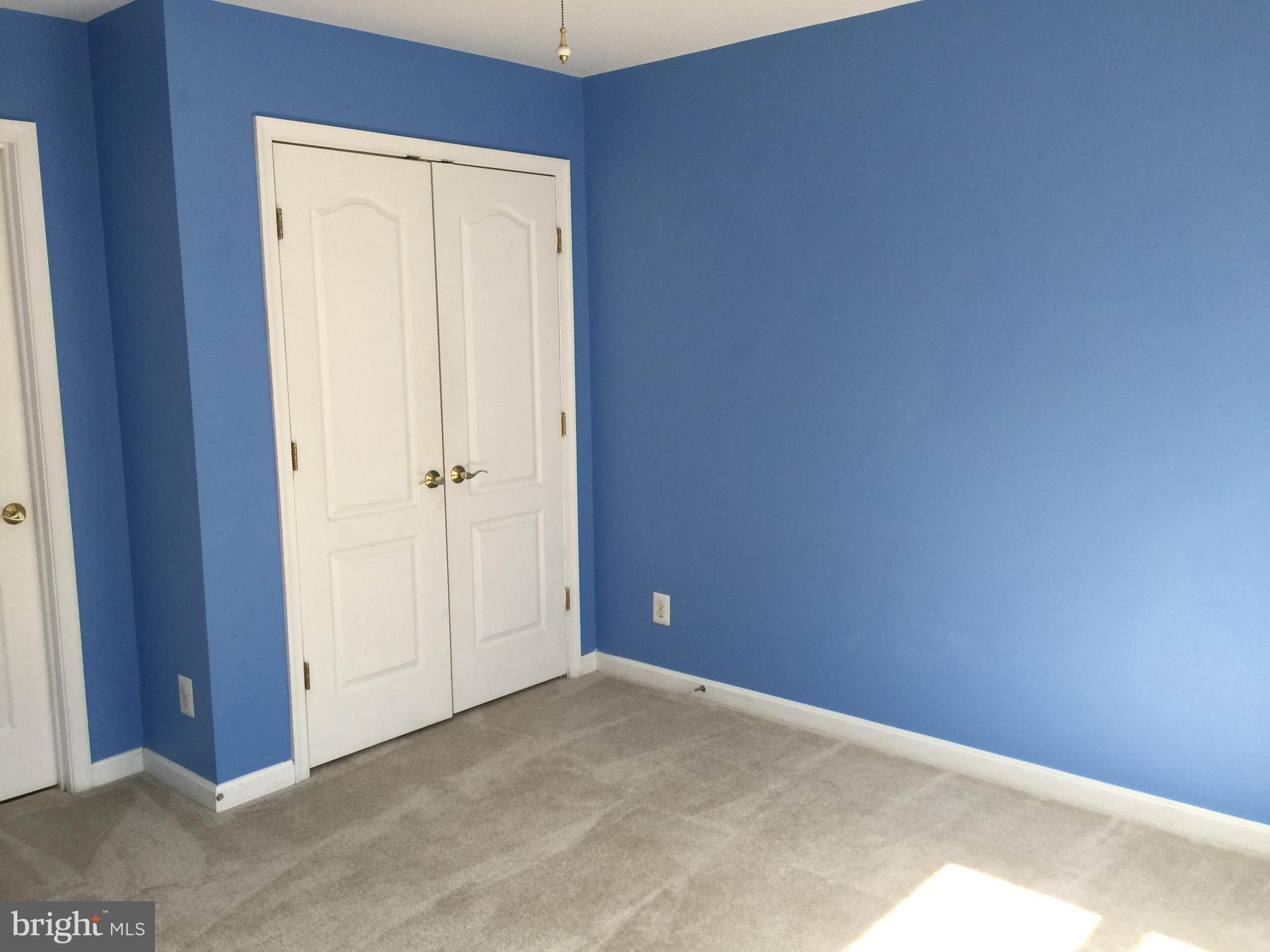 POTOMAC LAKES - Residential Lease