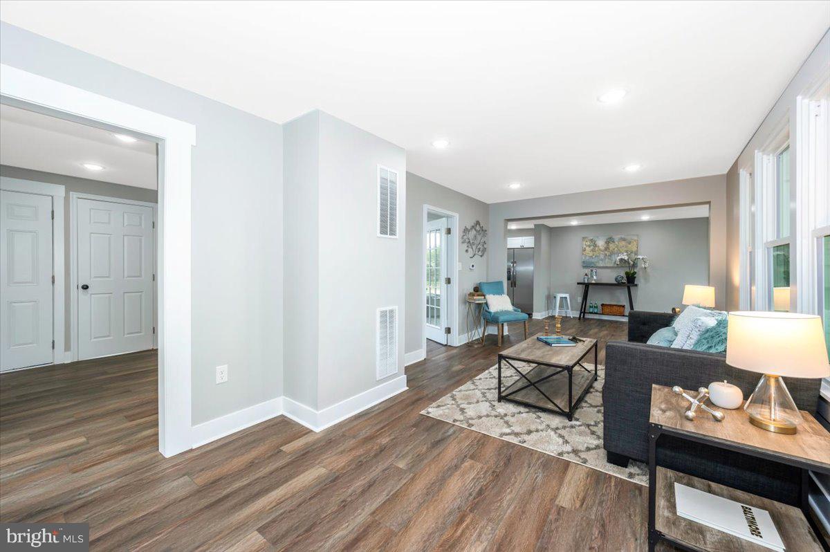 WASHINGTON TWP - Residential