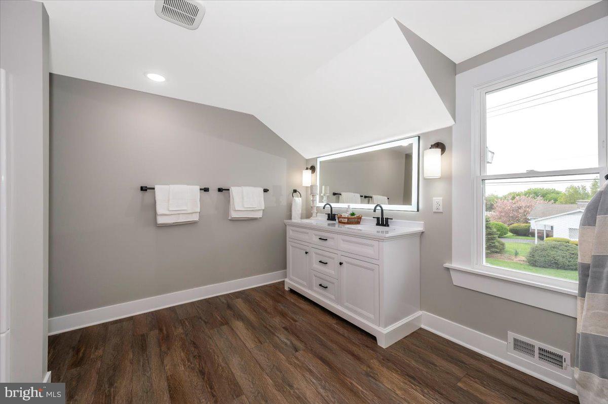 WASHINGTON TWP - Residential