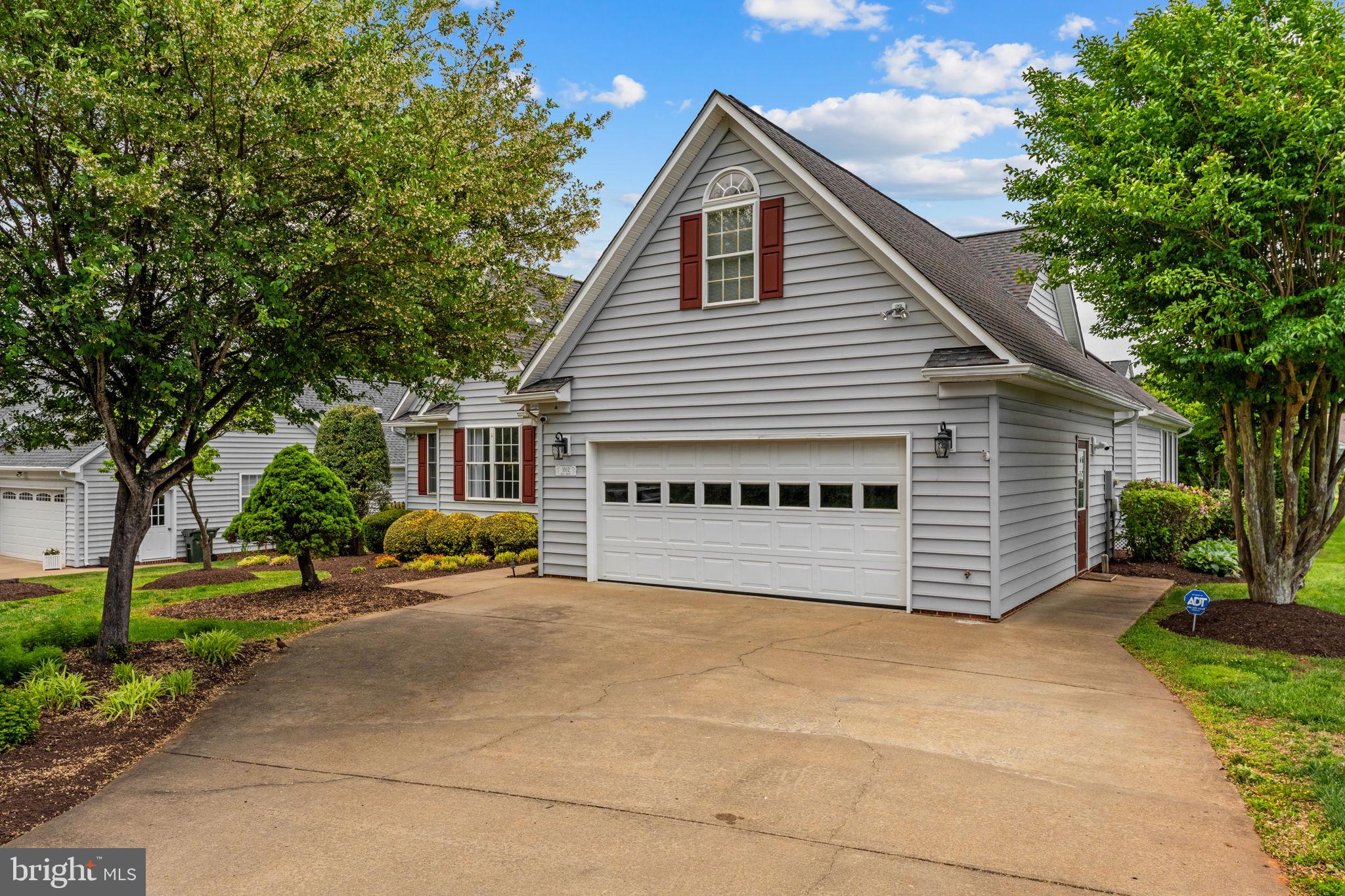 1012 GOLF DRIVE