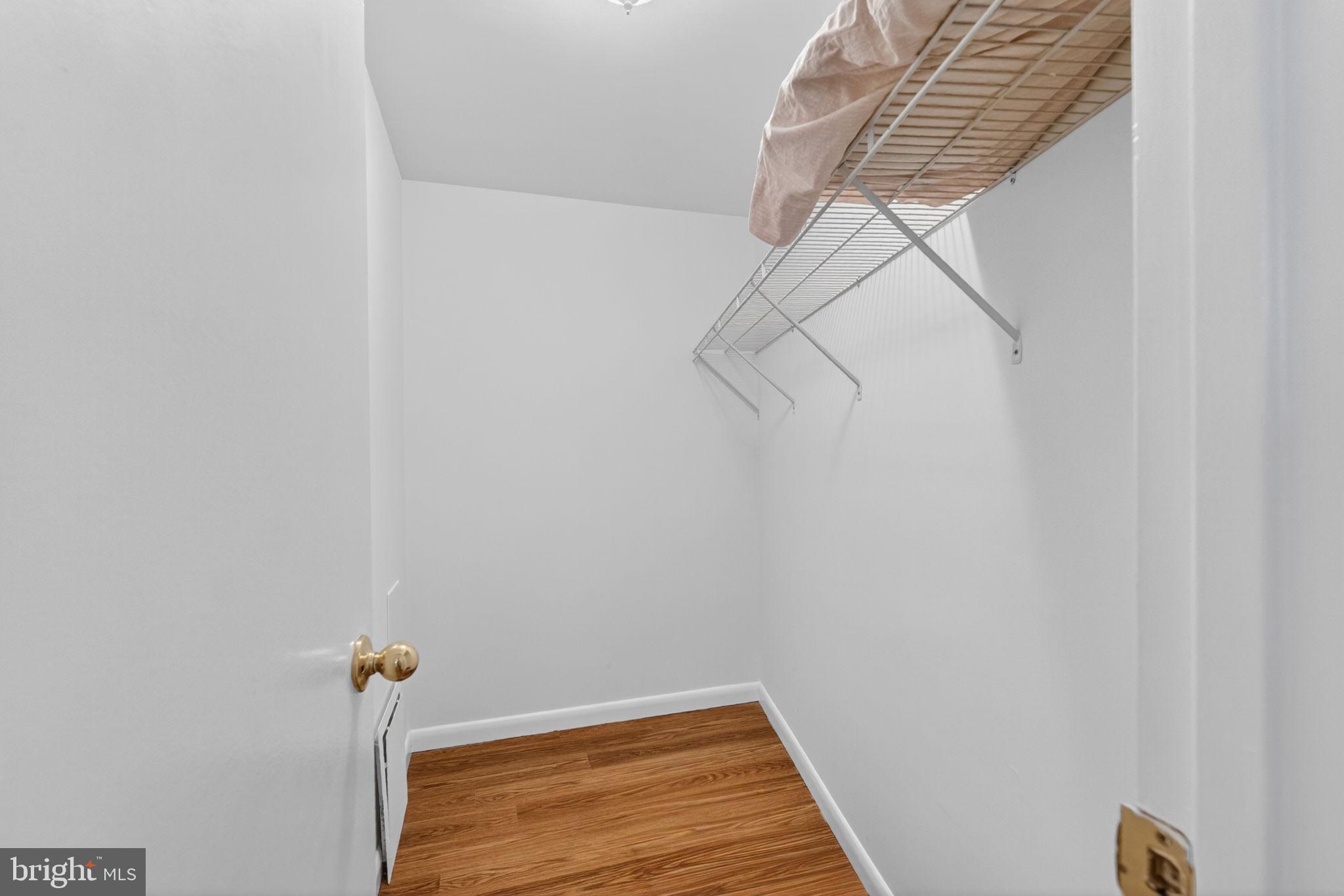 ROCKVILLE - Residential