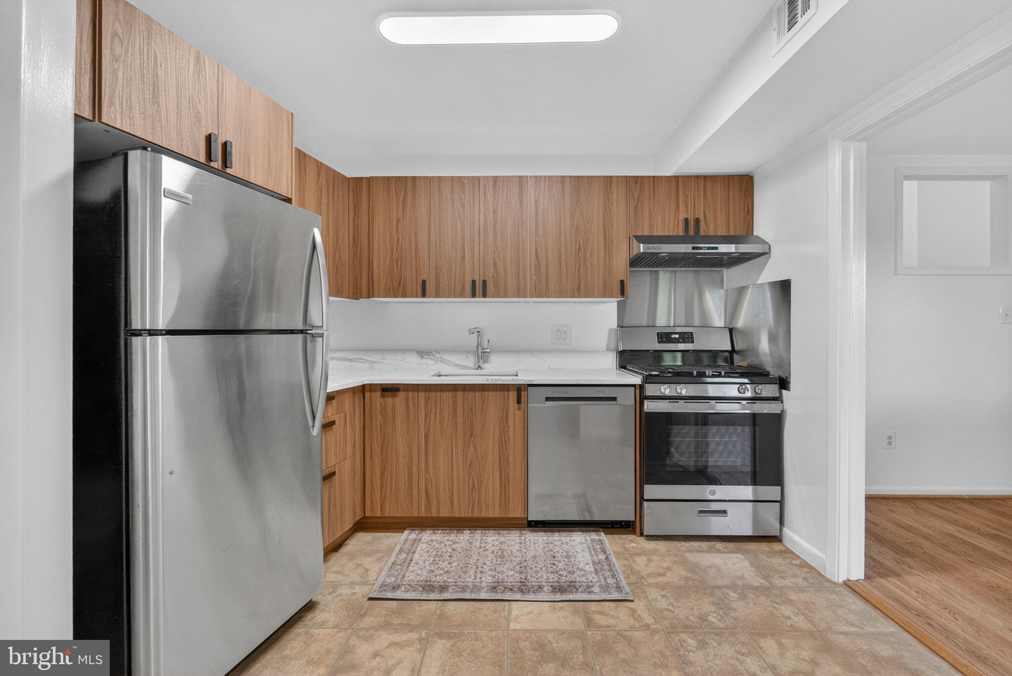 ROCKVILLE - Residential