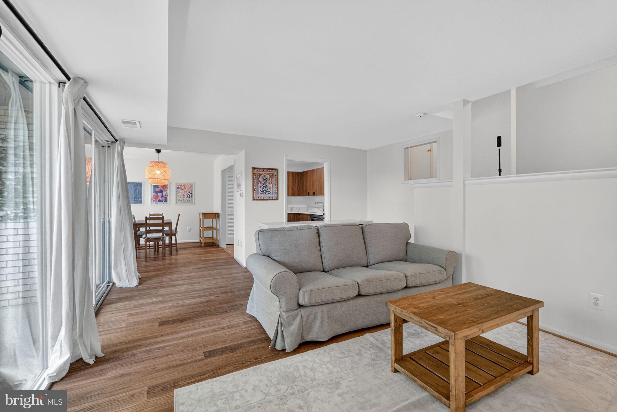 ROCKVILLE - Residential