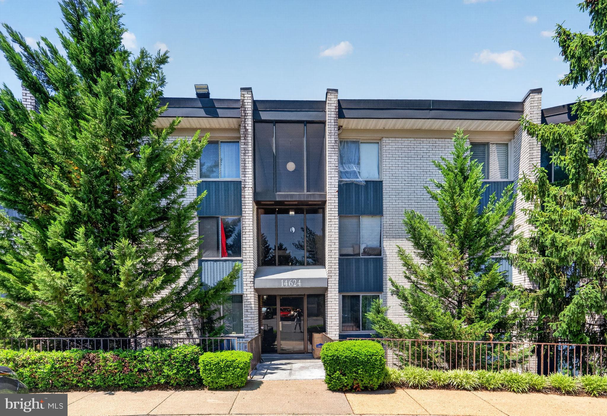 ROCKVILLE - Residential