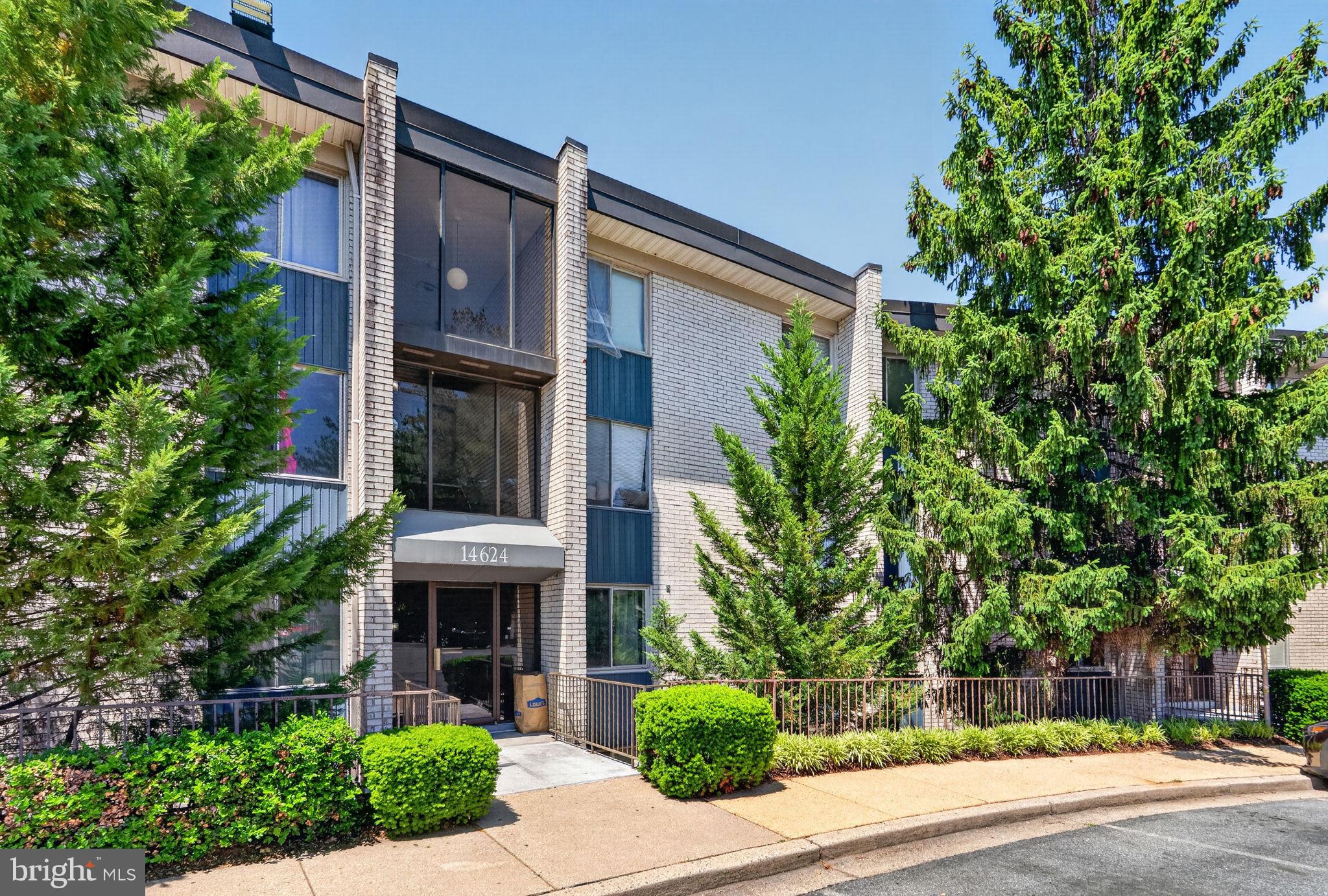 ROCKVILLE - Residential